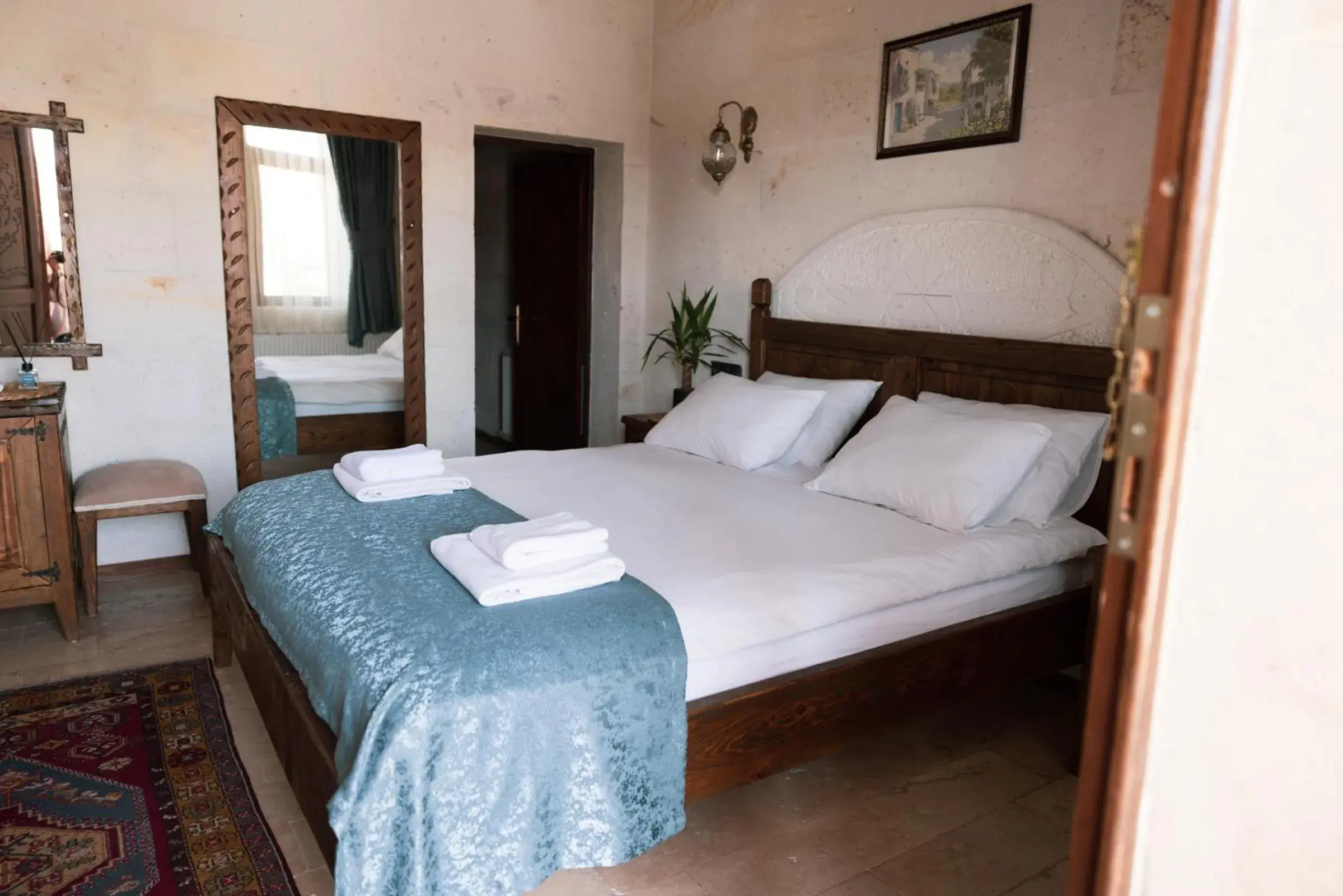 Family Room with Balcony in Göreme Stone Age Family Room with Balcony in Göreme Stone Age