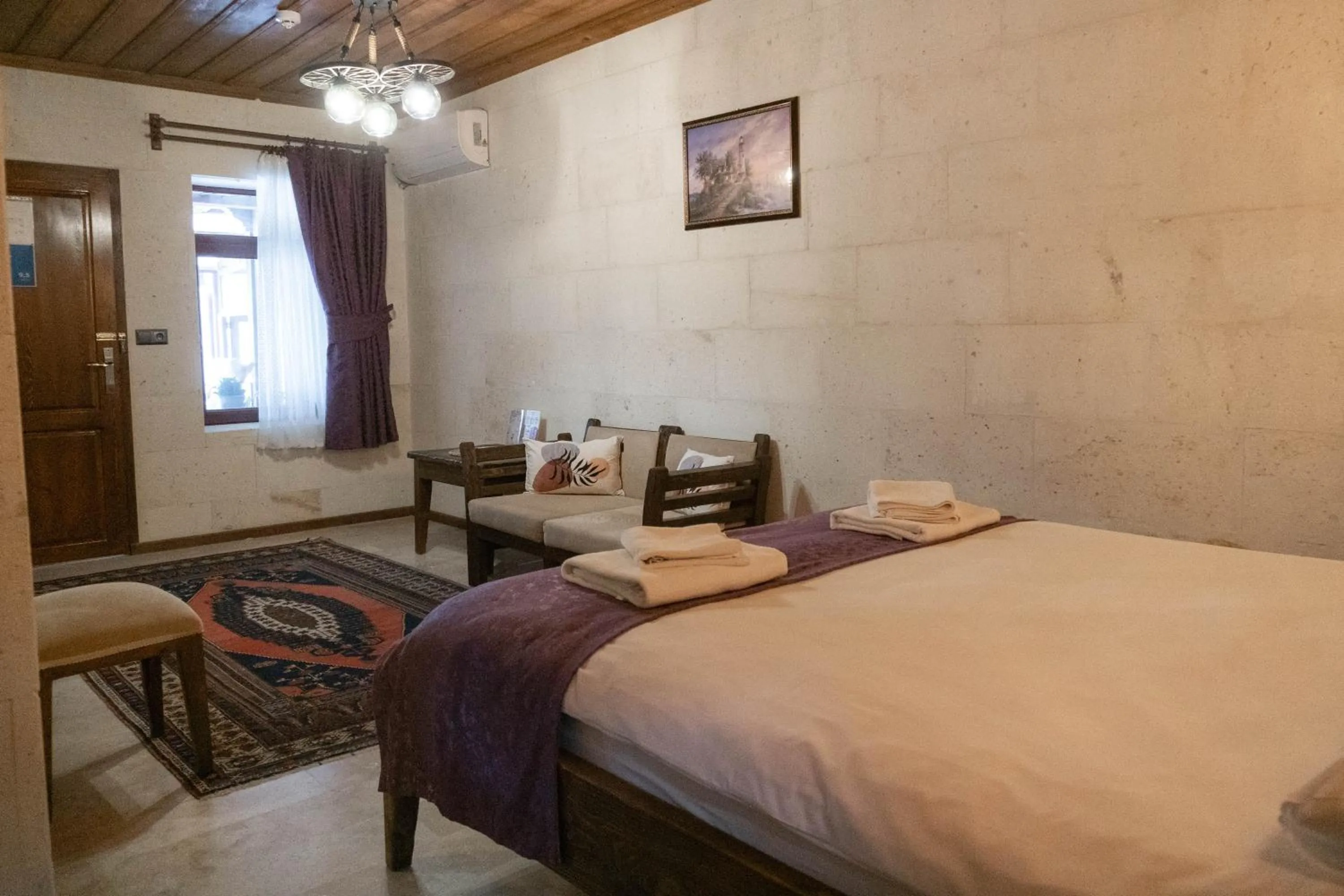 air conditioner, Bed in Göreme Stone Age