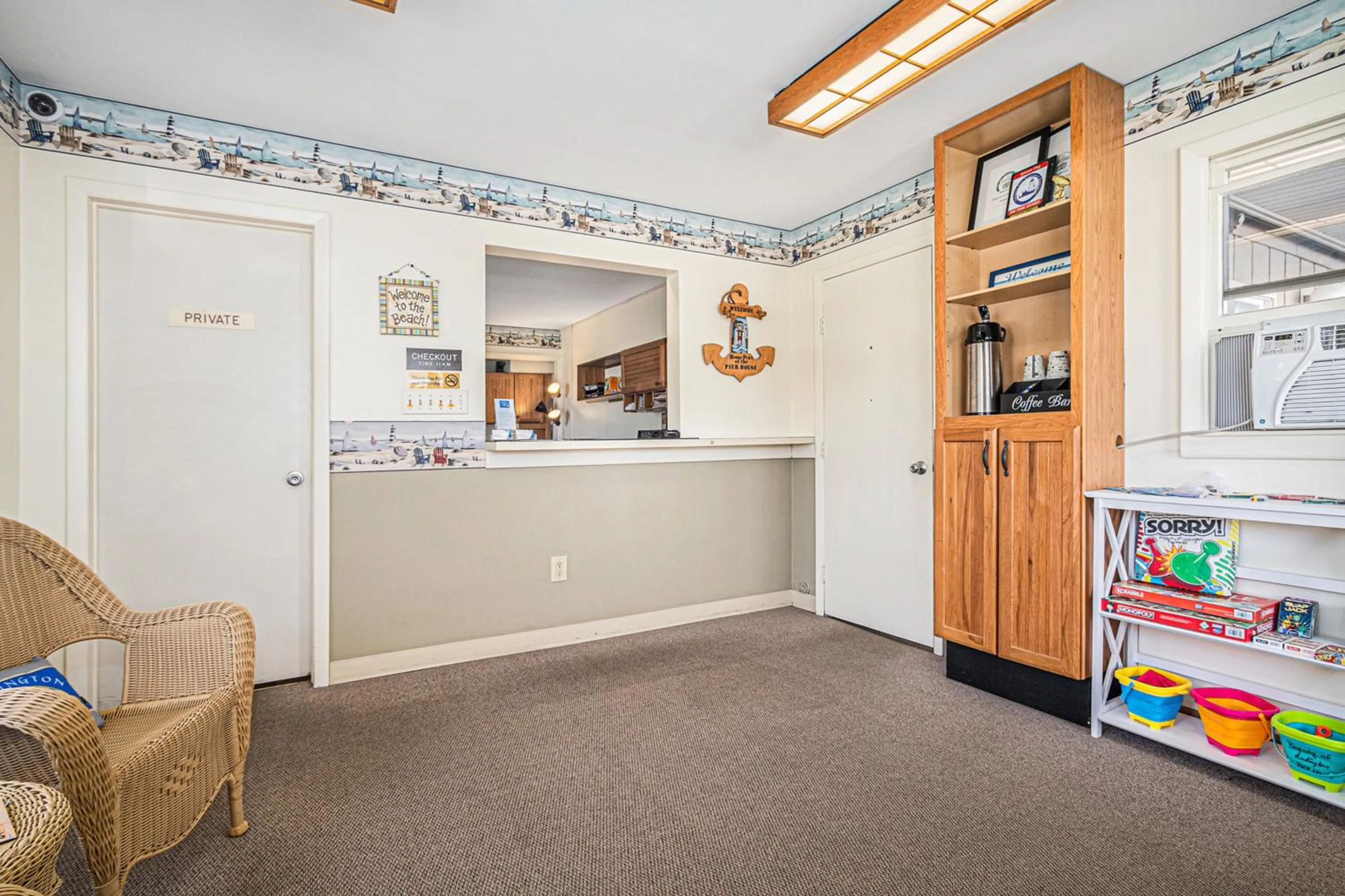 Lobby or reception in Ludington Pier House