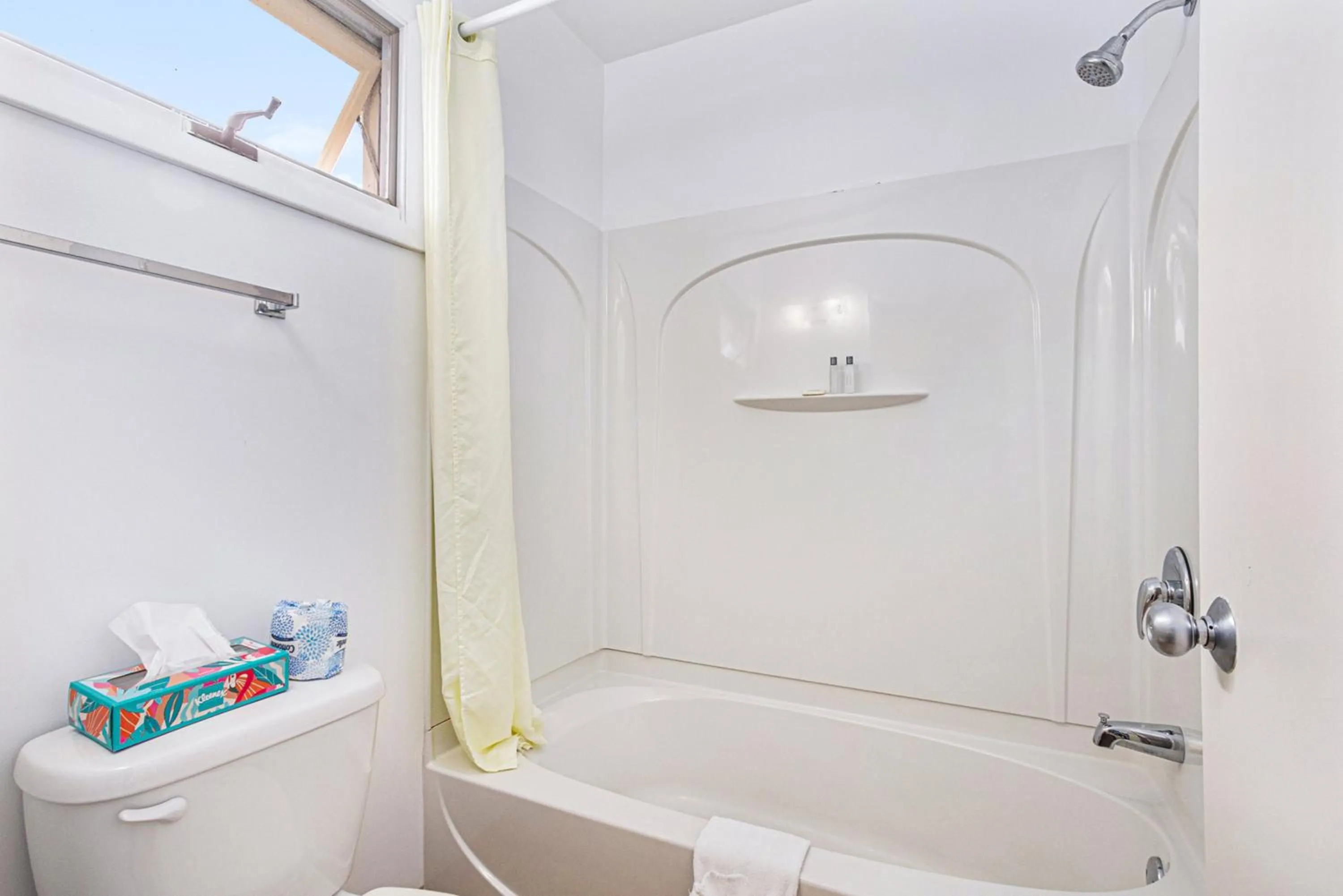 Bathroom in Ludington Pier House