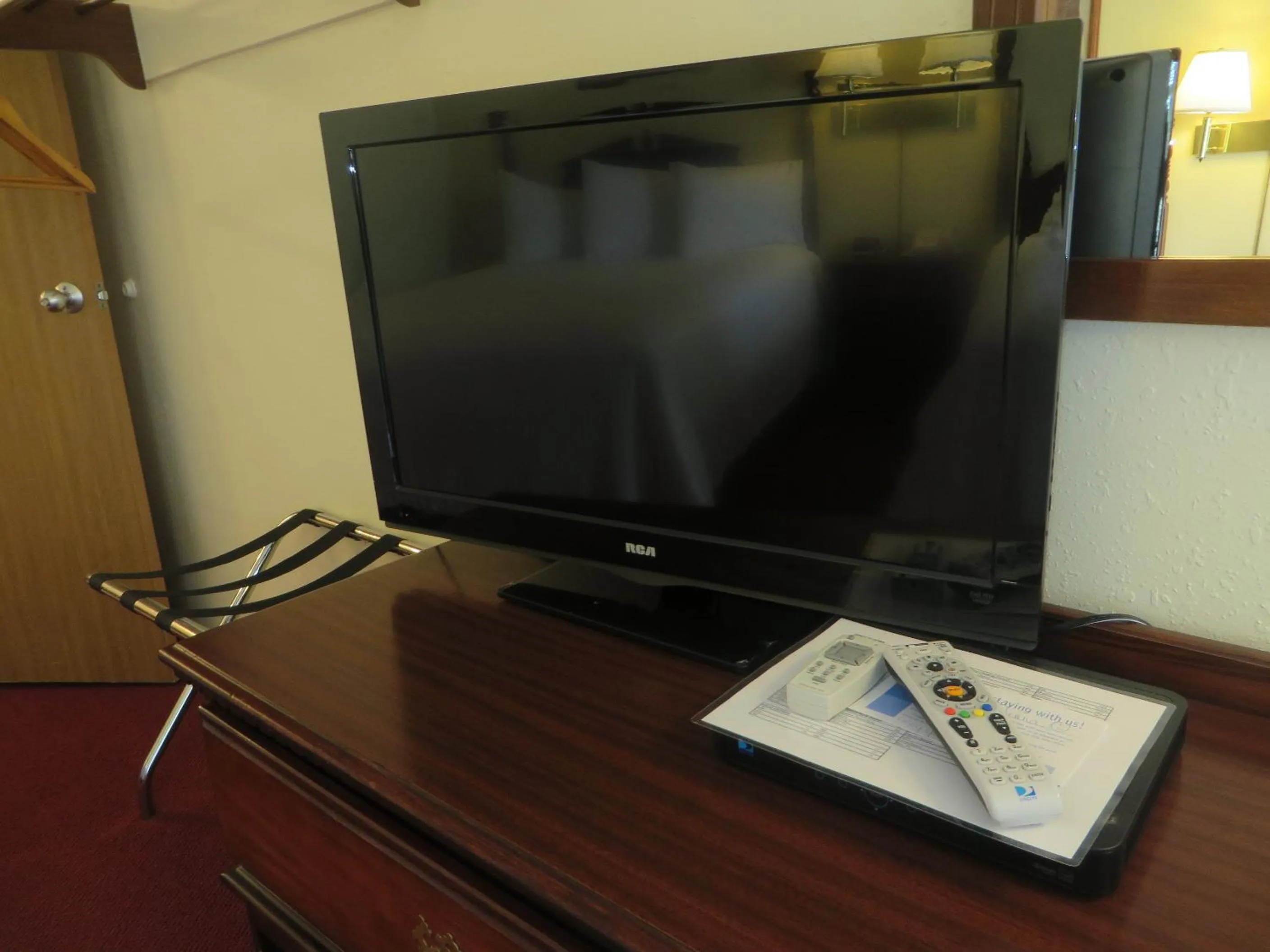 TV and multimedia in Honeysuckle Inn