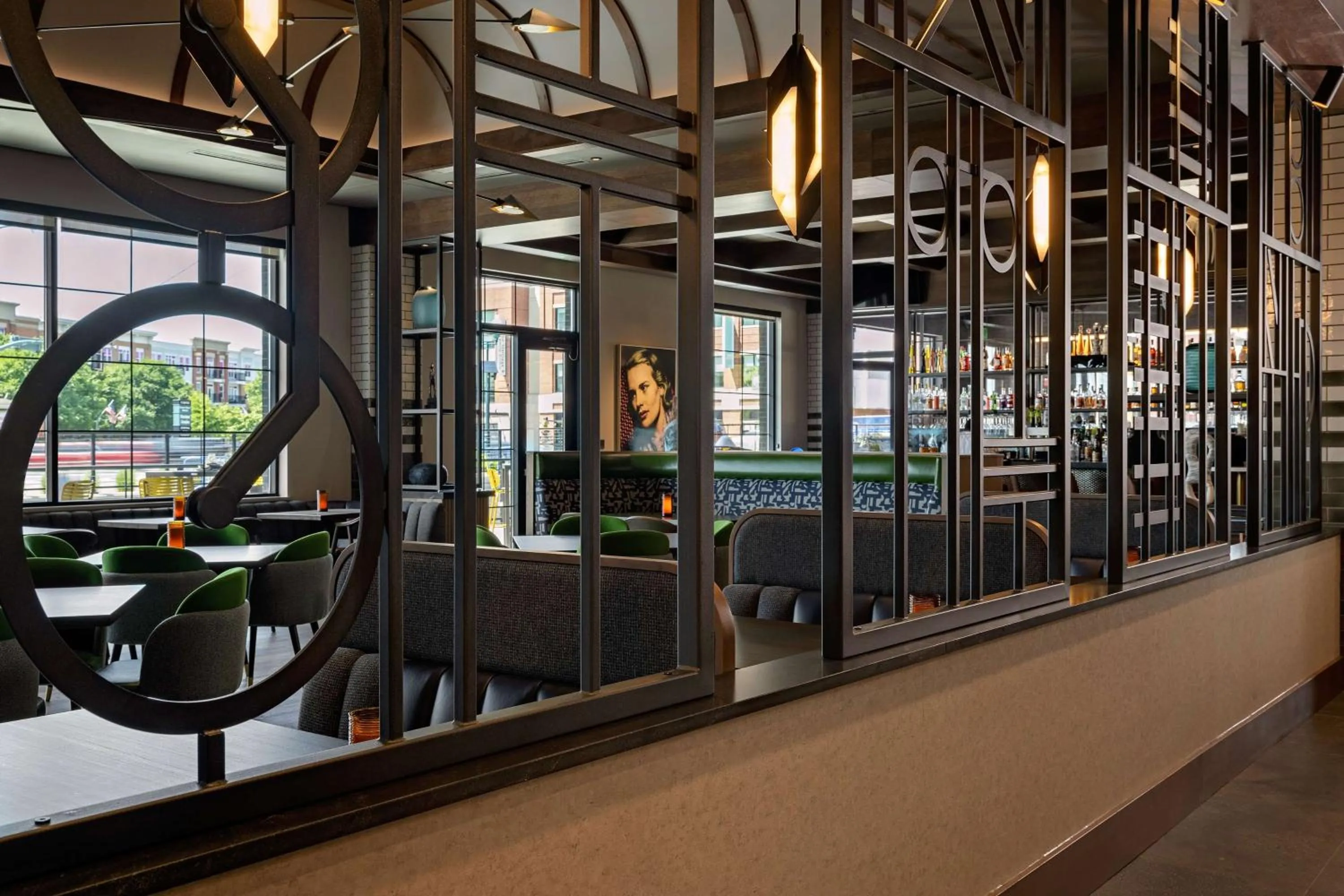 Restaurant/places to eat in Hotel Nickel Plate Fishers, Tapestry Collection By Hilton