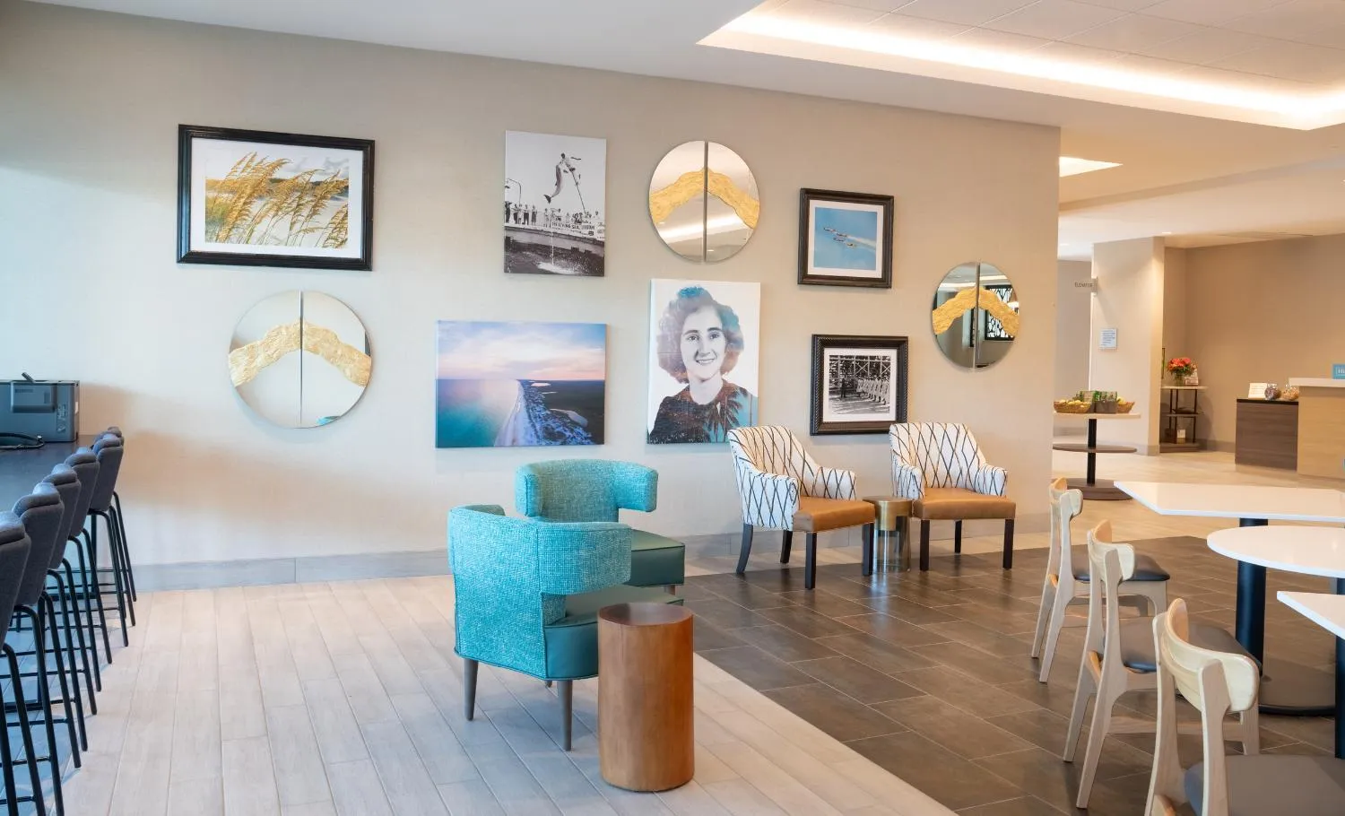 Seating area in Home2 Suites by Hilton Fort Walton Beach Eglin AirForce Base