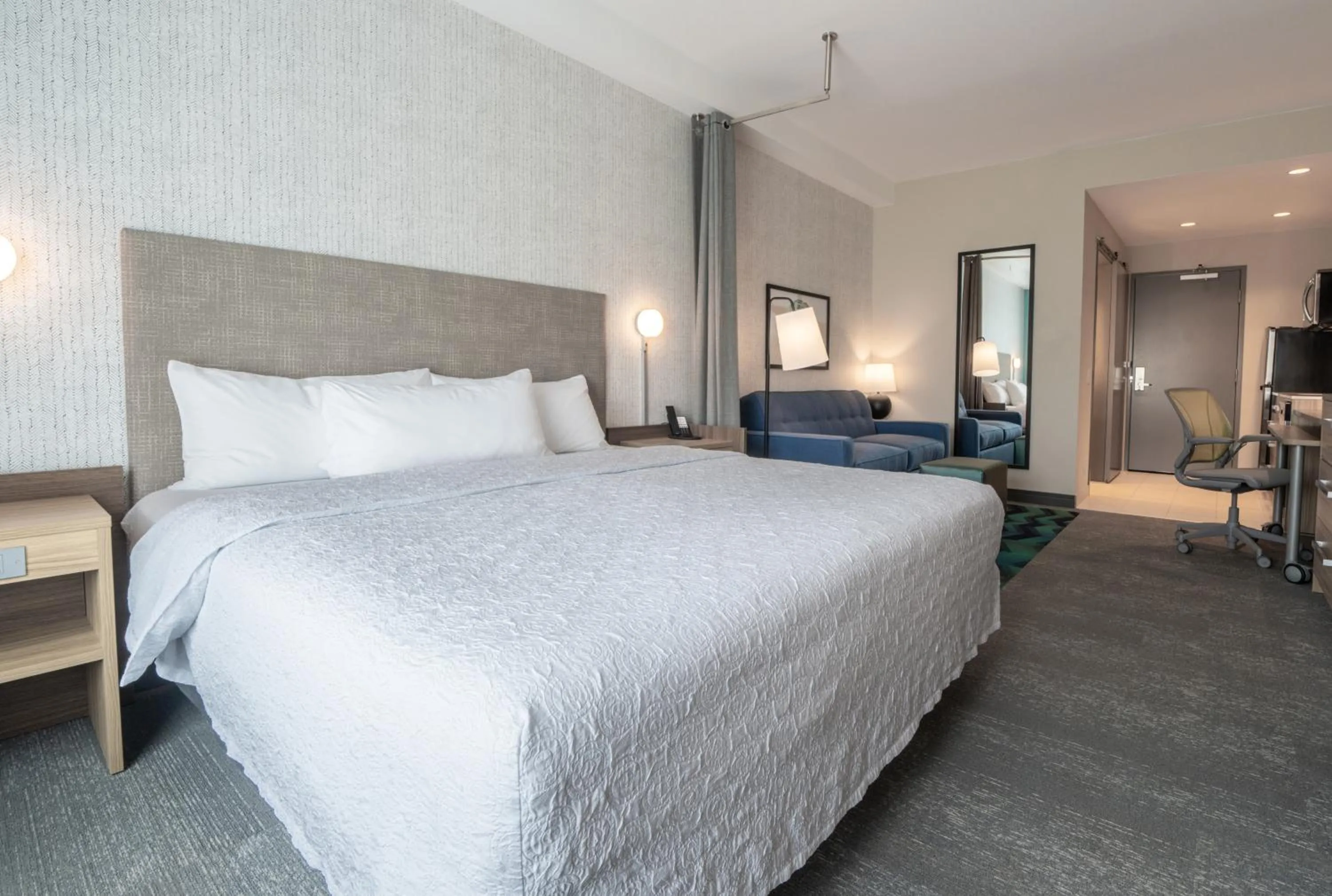 Bed in Home2 Suites by Hilton Fort Walton Beach Eglin AirForce Base