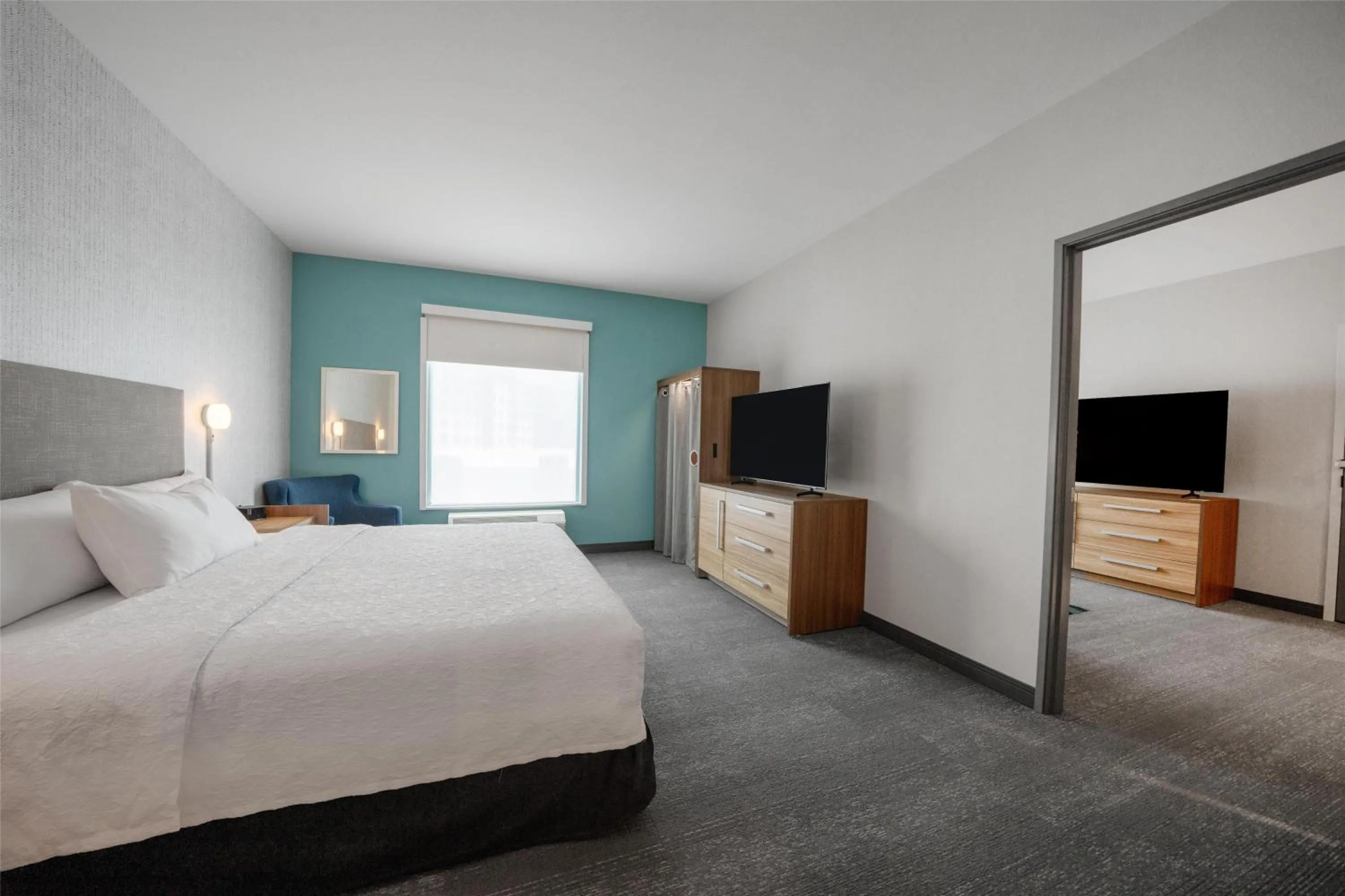 Bed in Home2 Suites by Hilton Fort Walton Beach Eglin AirForce Base