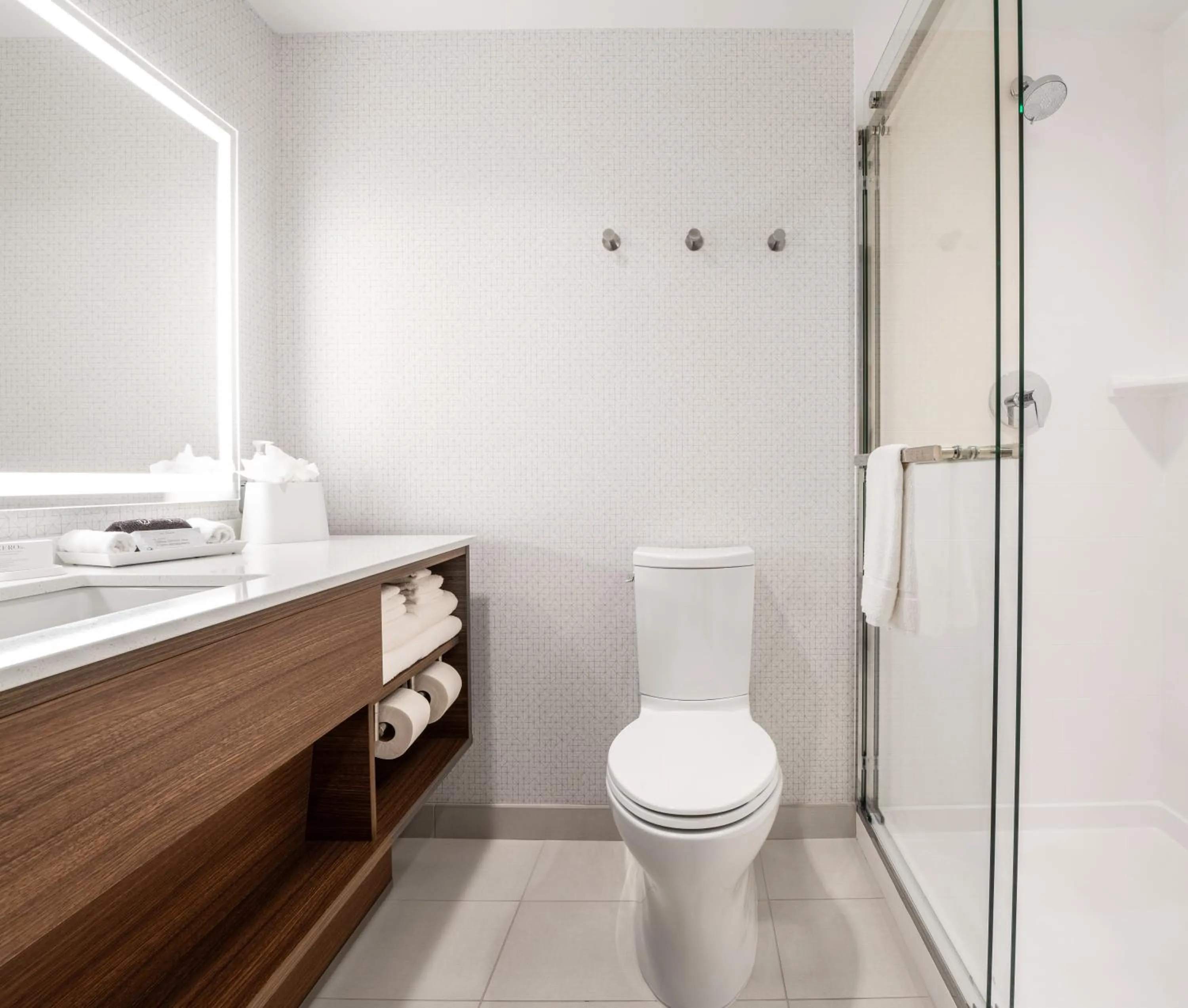 Shower in Home2 Suites by Hilton Fort Walton Beach Eglin AirForce Base