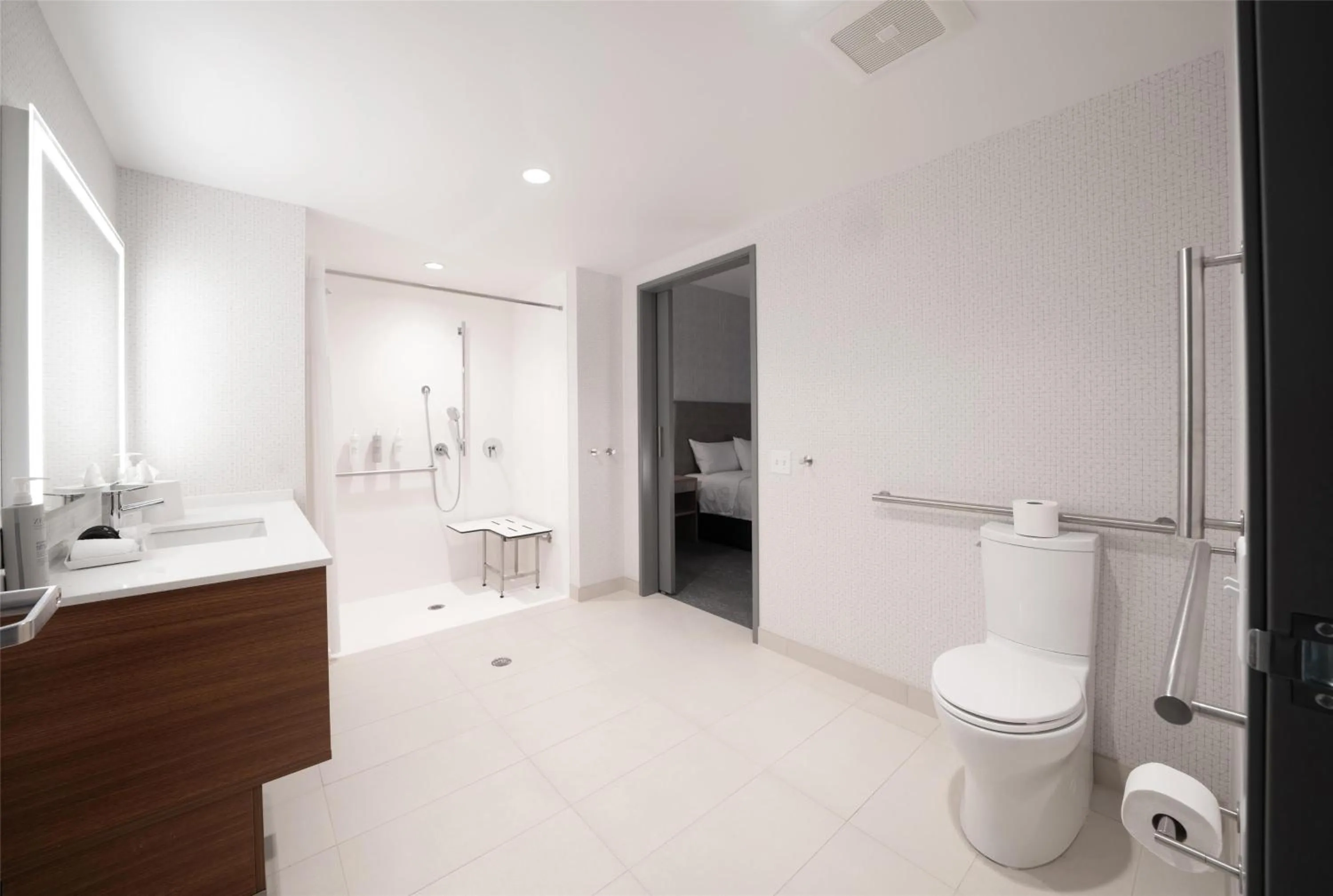 Bathroom in Home2 Suites by Hilton Fort Walton Beach Eglin AirForce Base