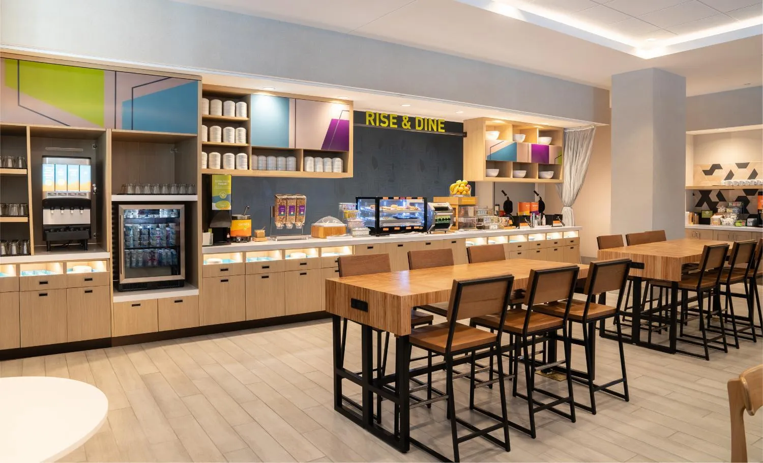 Breakfast in Home2 Suites by Hilton Fort Walton Beach Eglin AirForce Base