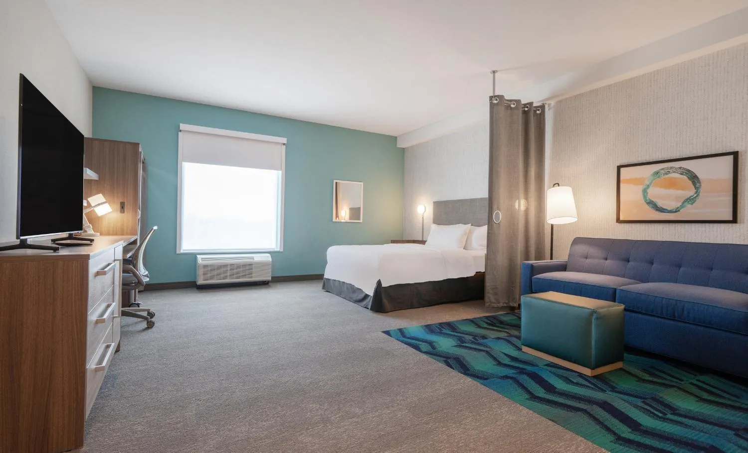 Bed in Home2 Suites by Hilton Fort Walton Beach Eglin AirForce Base