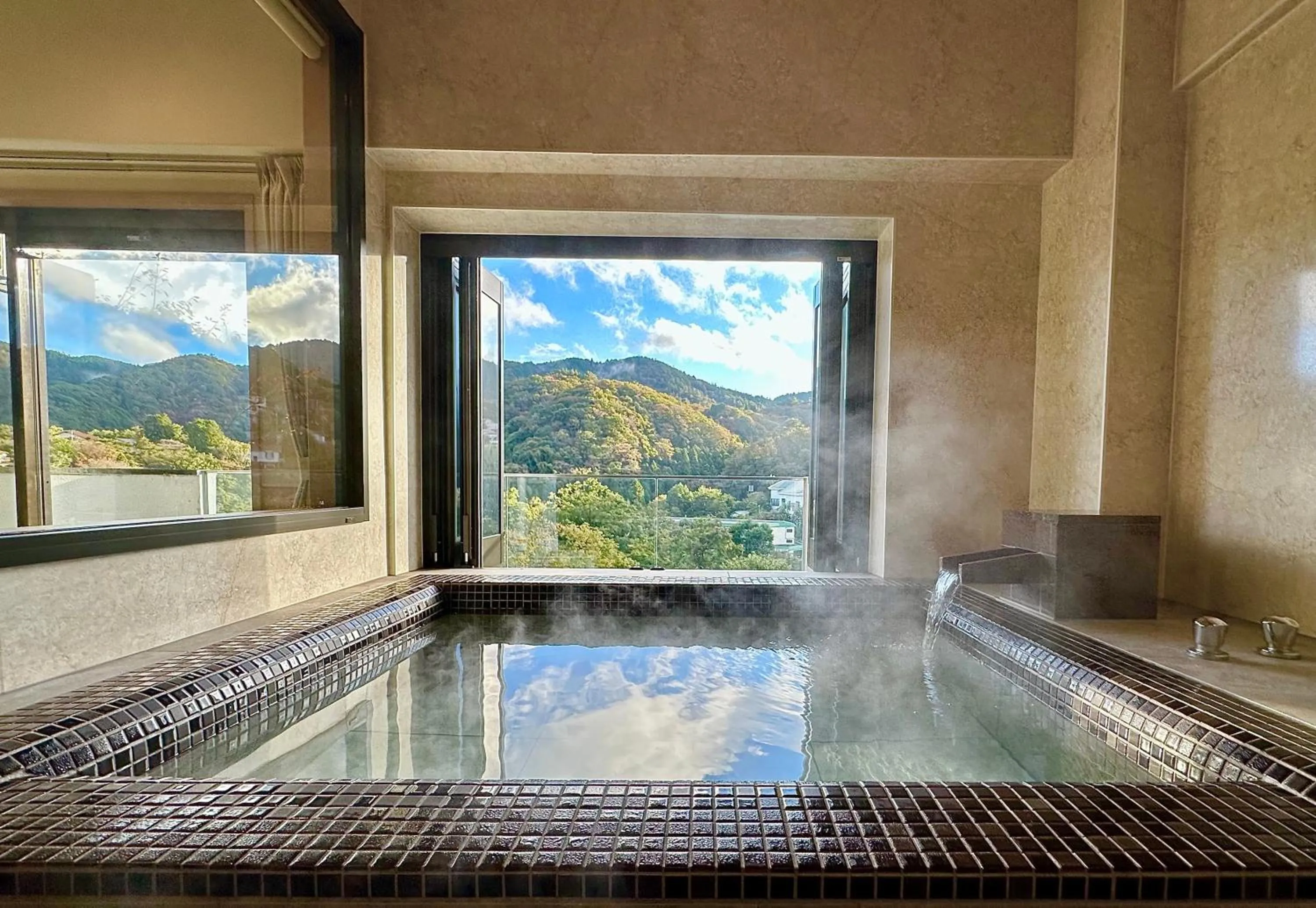 Open Air Bath in ガーランドコート宇佐美 GarlandCourt Usami