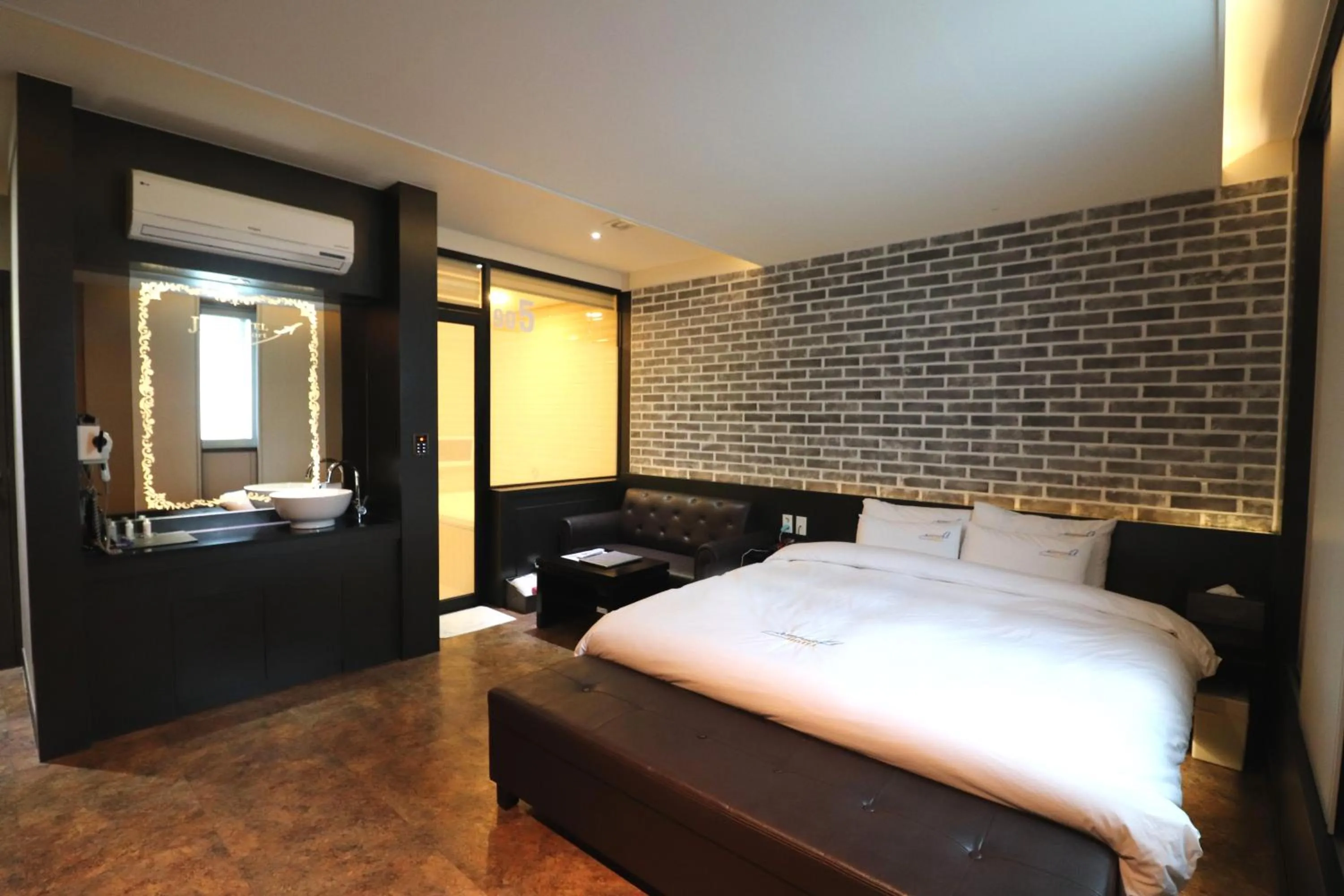 Decorative detail, Bed in Hotel Airport