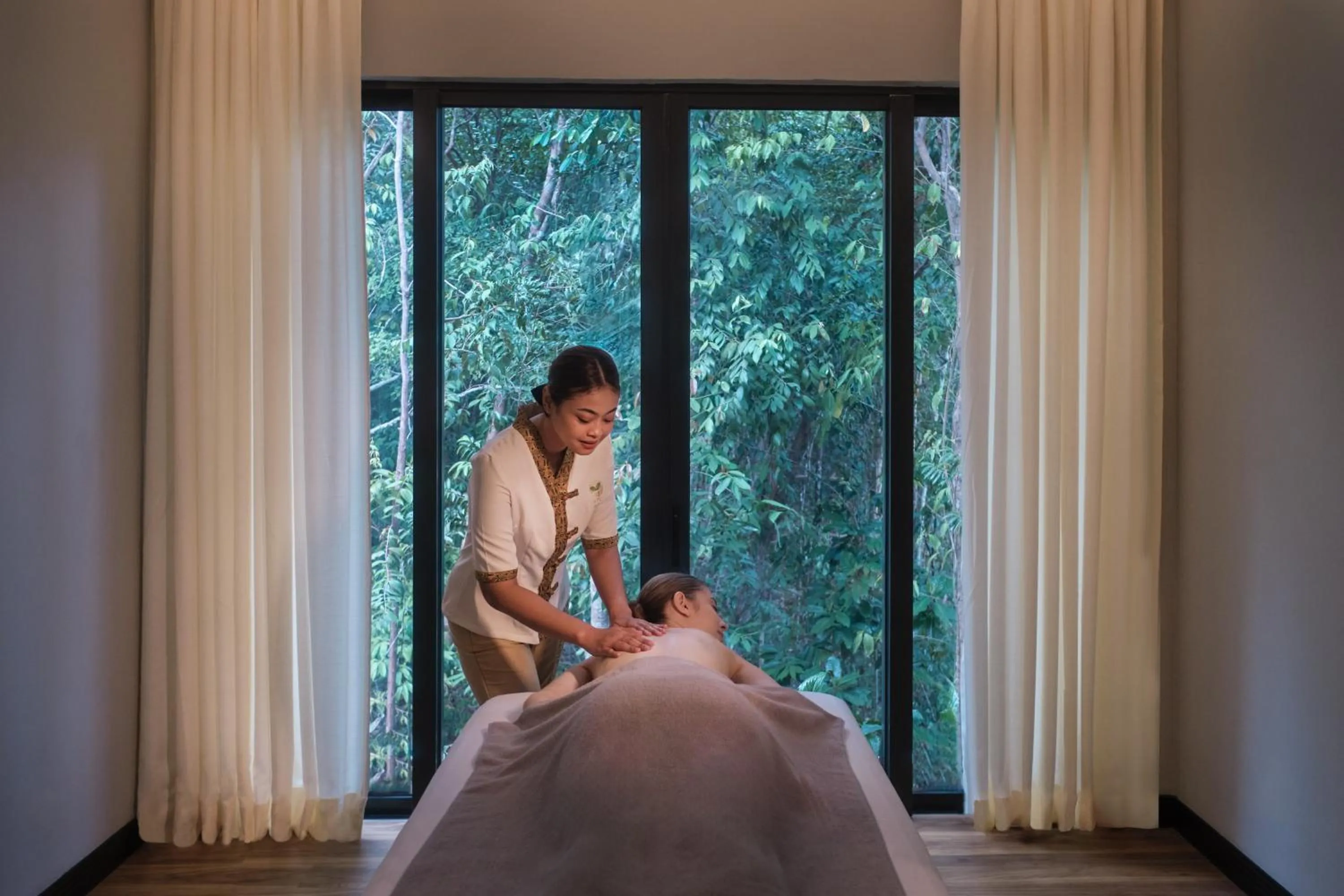 Massage in Perhentian Marriott Resort & Spa
