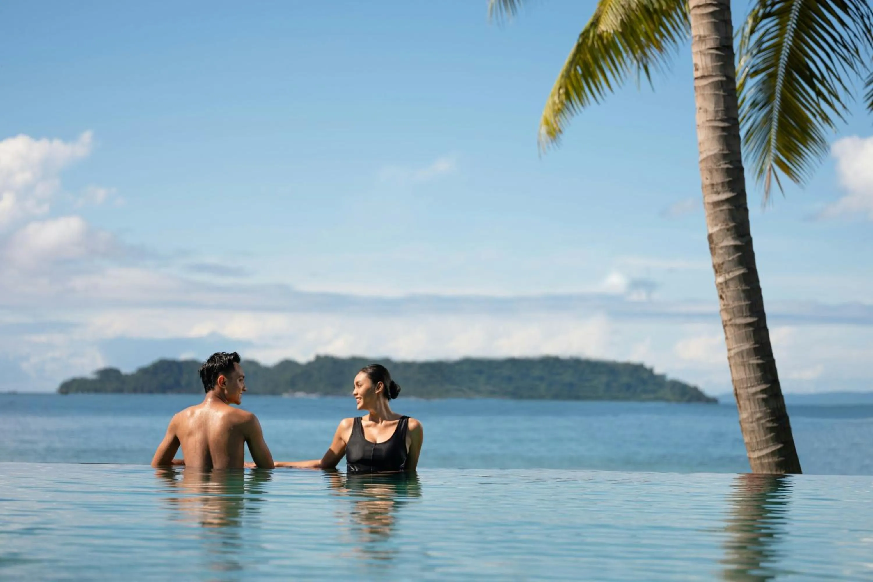 Swimming pool in Lampung Marriott Resort & Spa