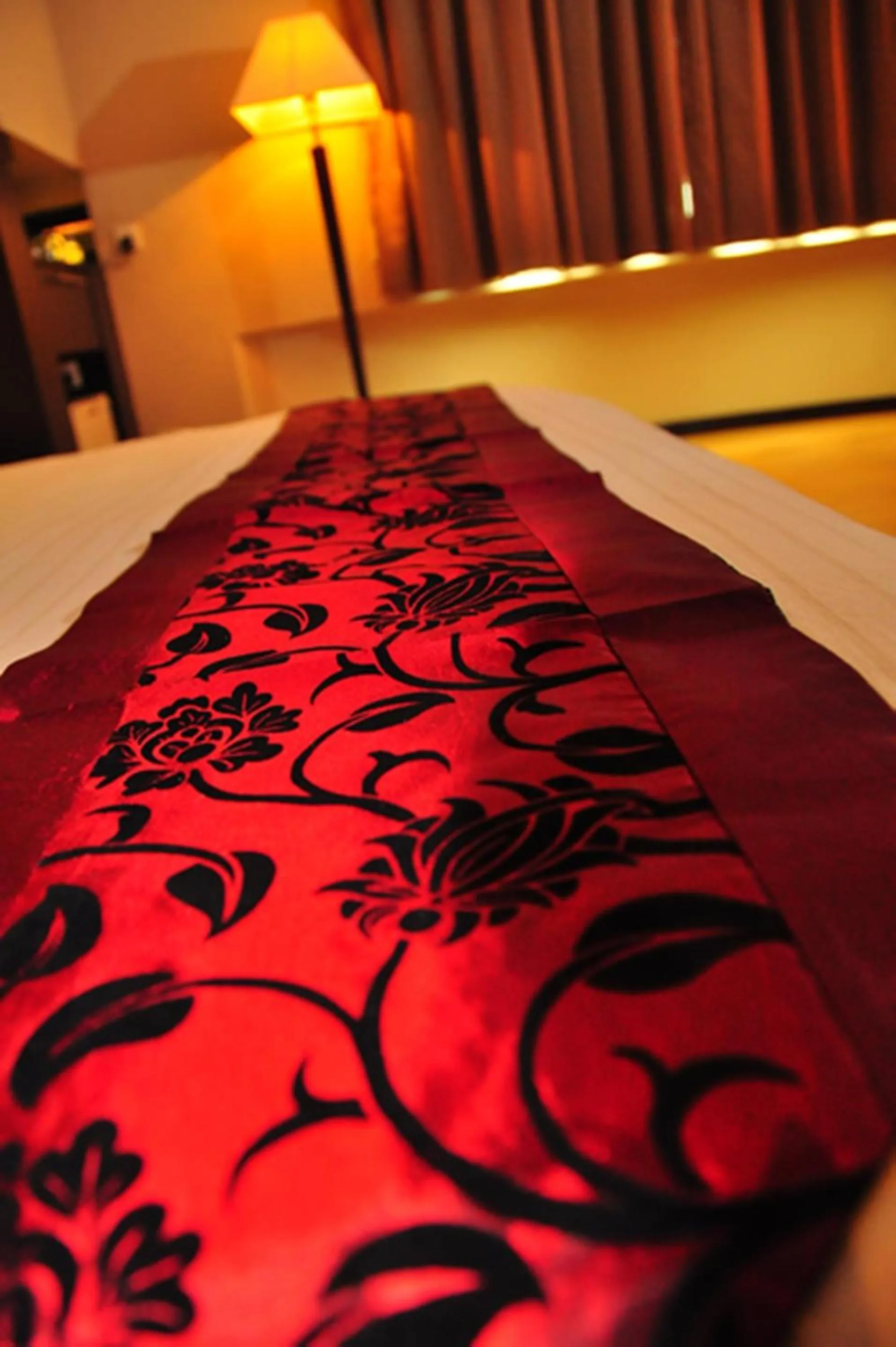 Decorative detail, Bed in Tat Place Hotel