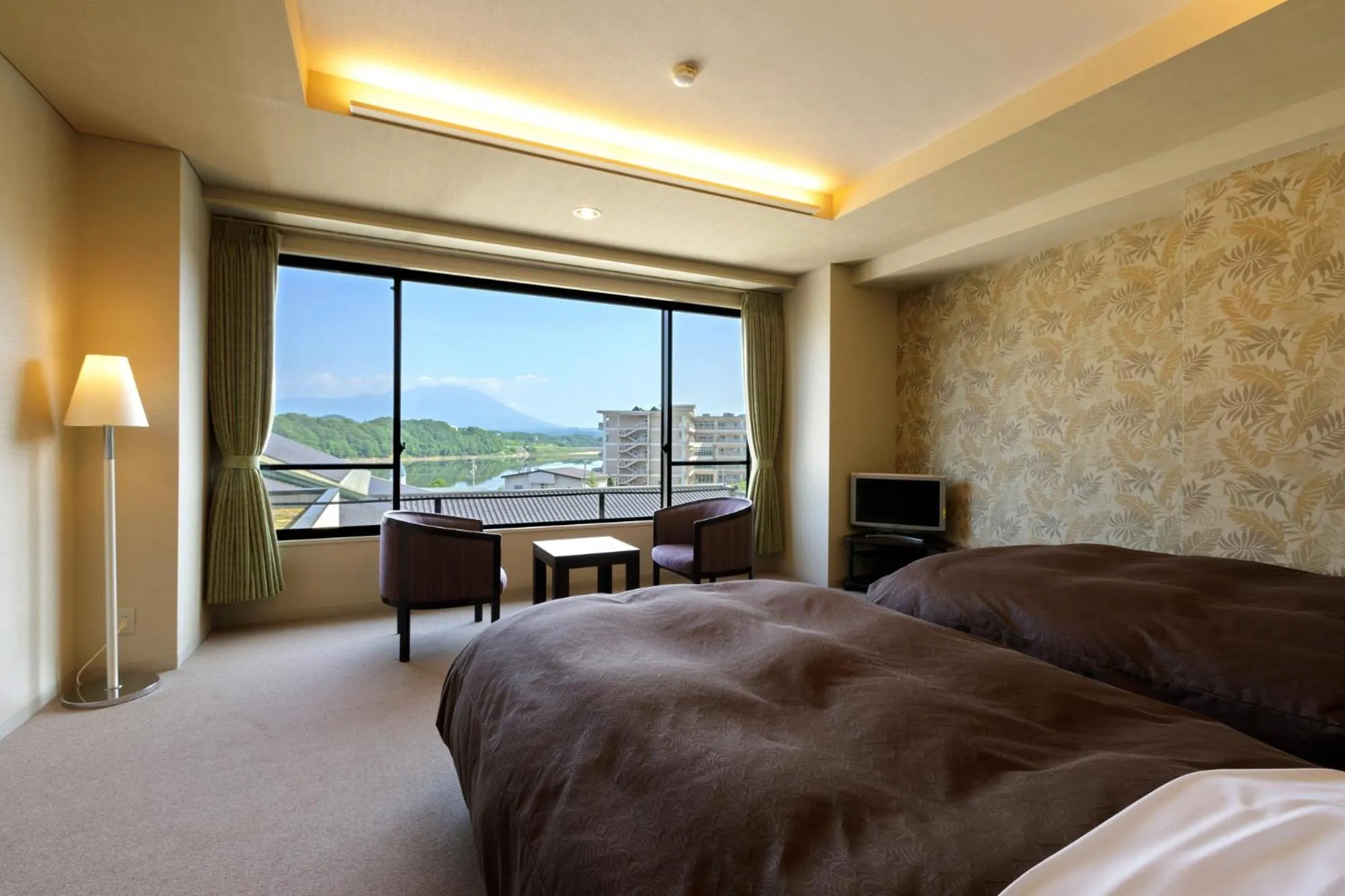 Photo of the whole room, Bed in Hotel Shion