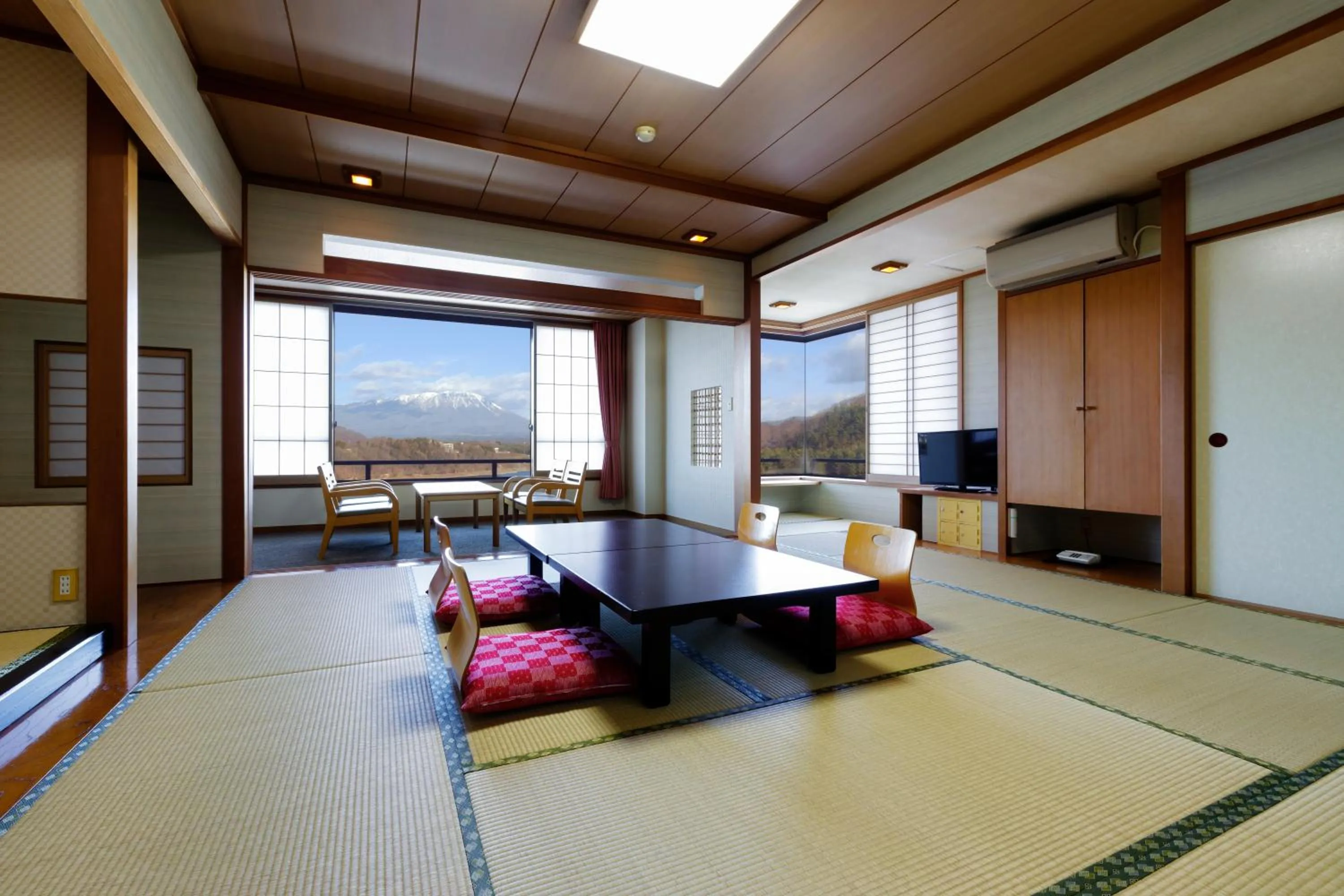 Photo of the whole room in Hotel Shion