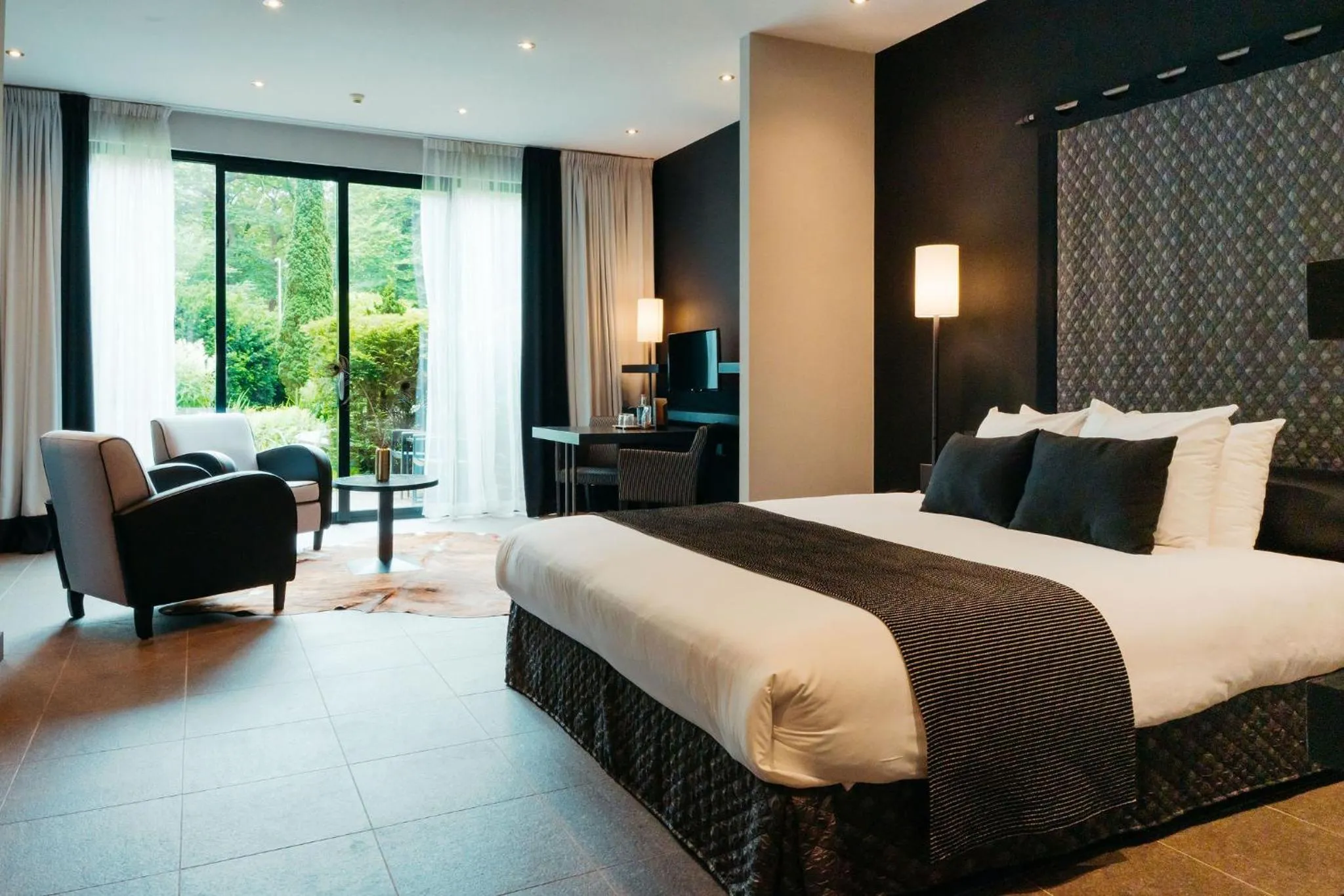 View (from property/room), Bed in Hotel Gastronomique de Echoput