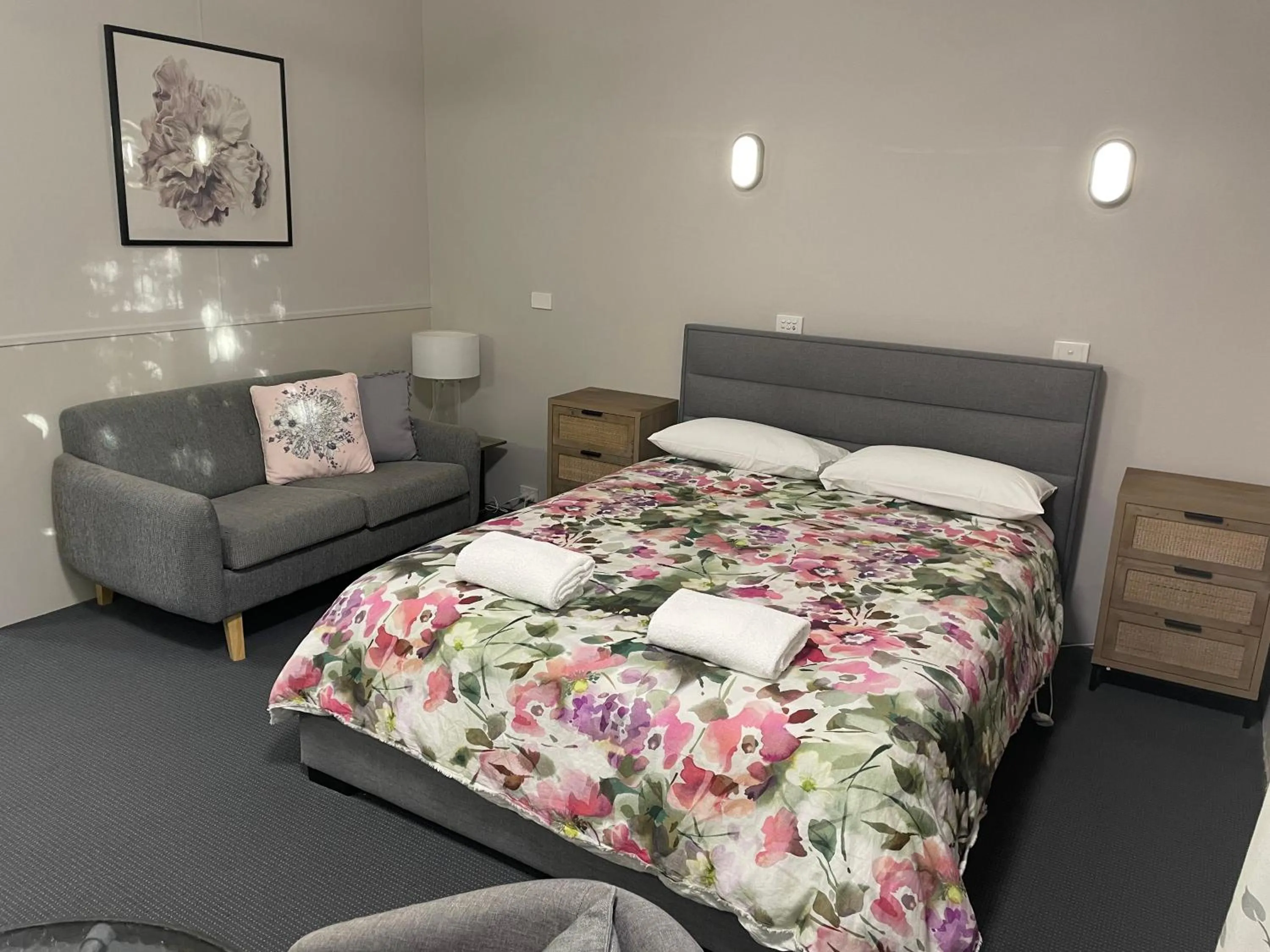 Bed in Camperdown Cascade Motel