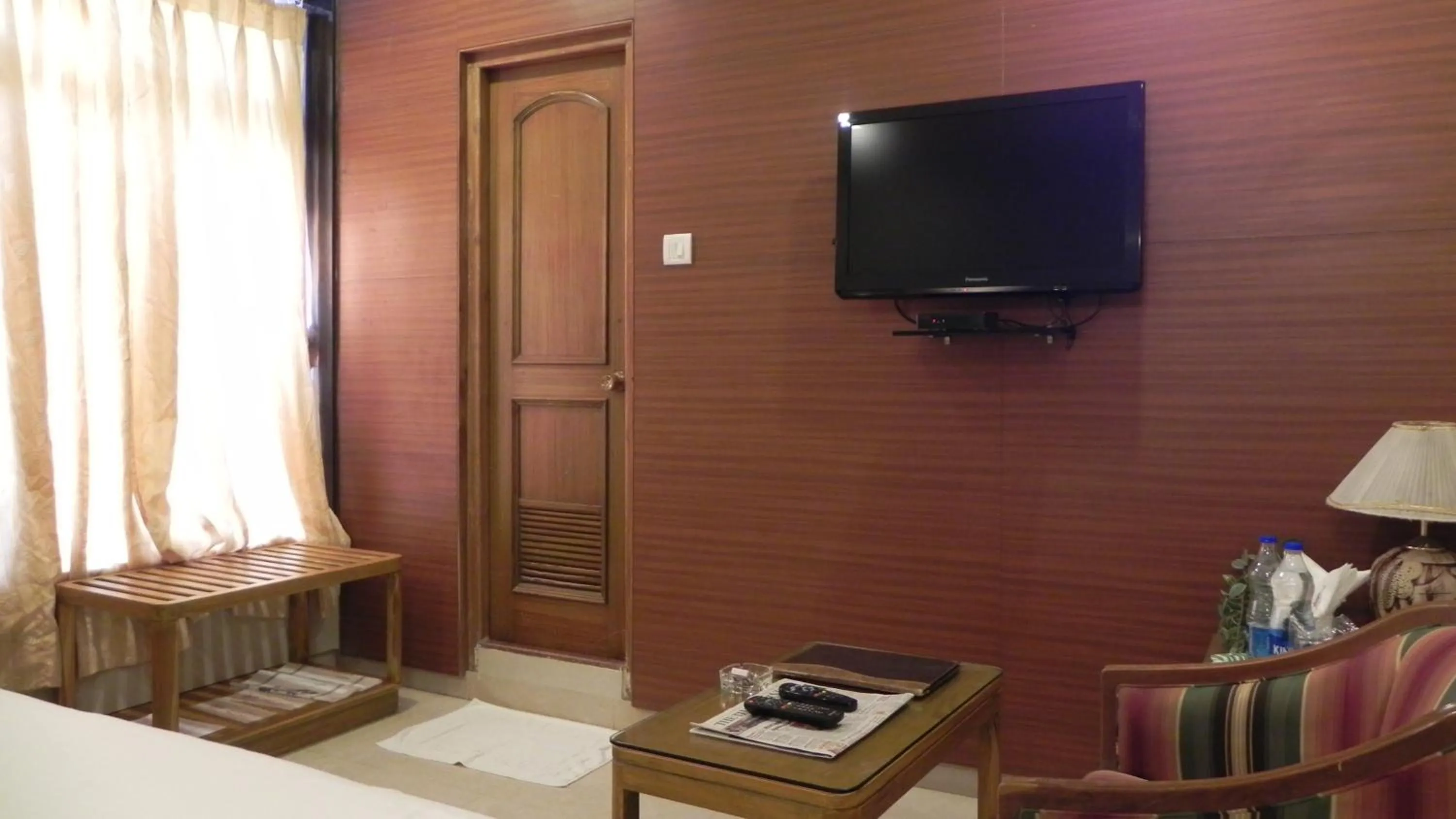 TV and multimedia in Hotel Aram