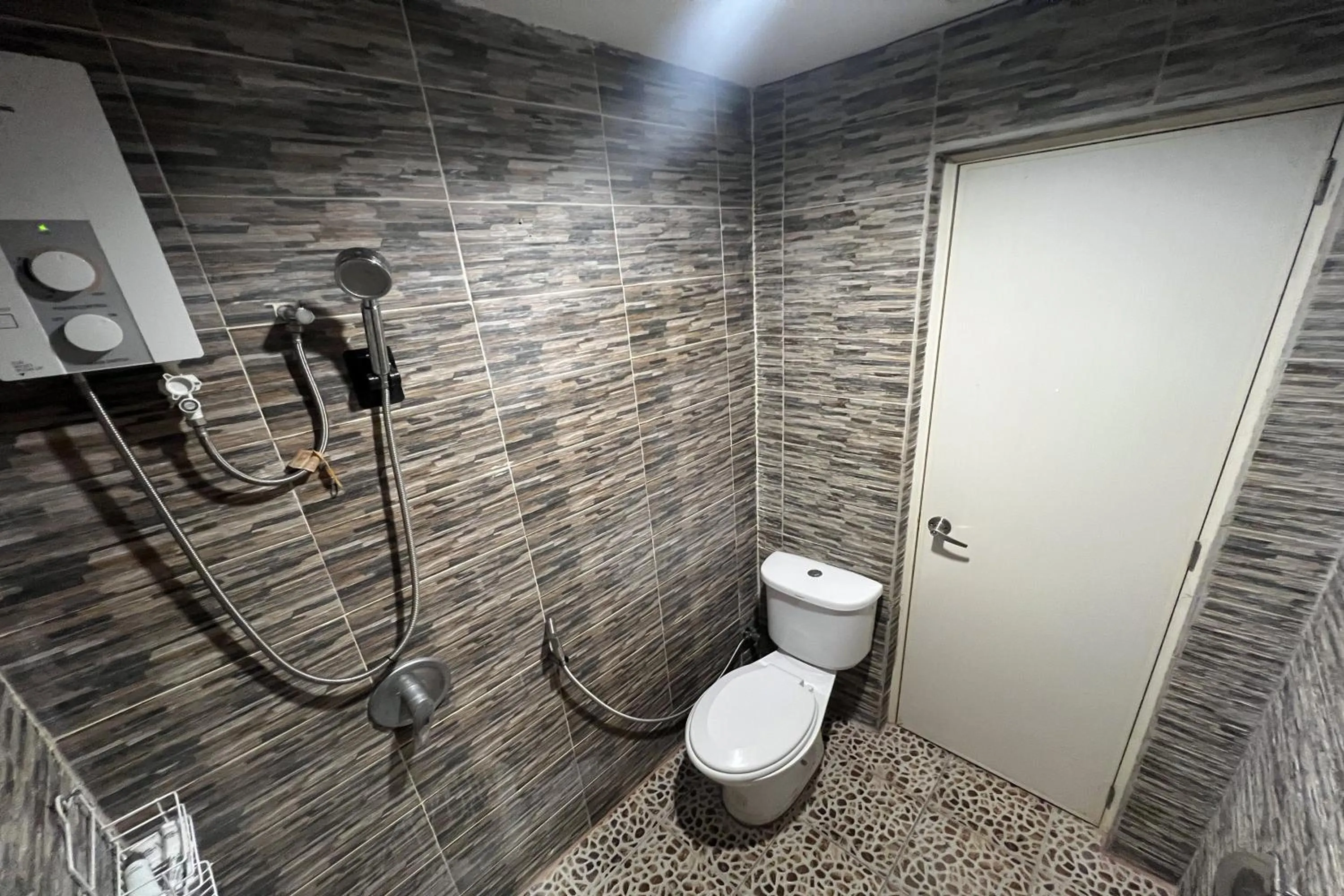 Bathroom in Angeles Palace Hotel