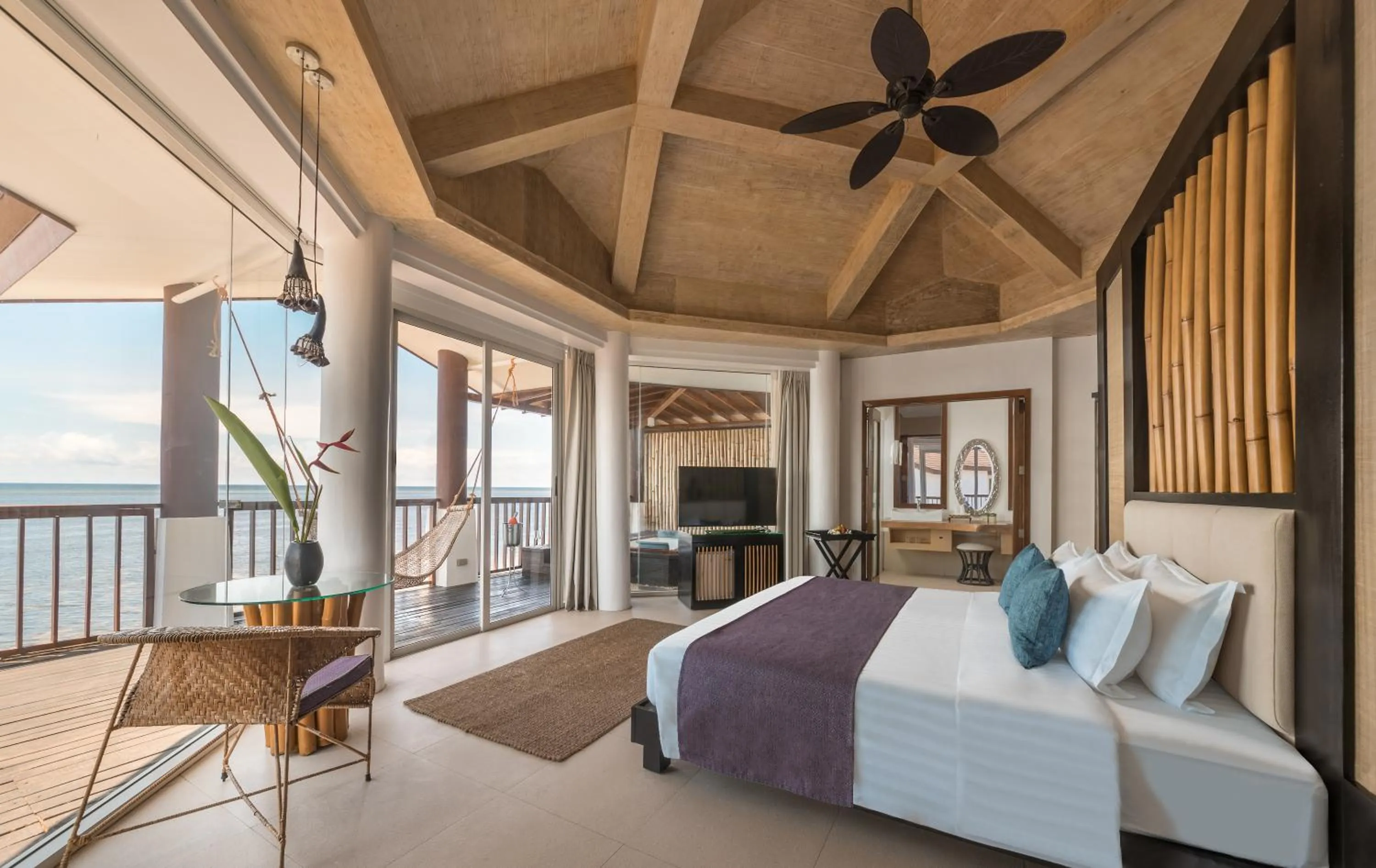 Bedroom, Bed in Princesa Garden Island Resort and Spa