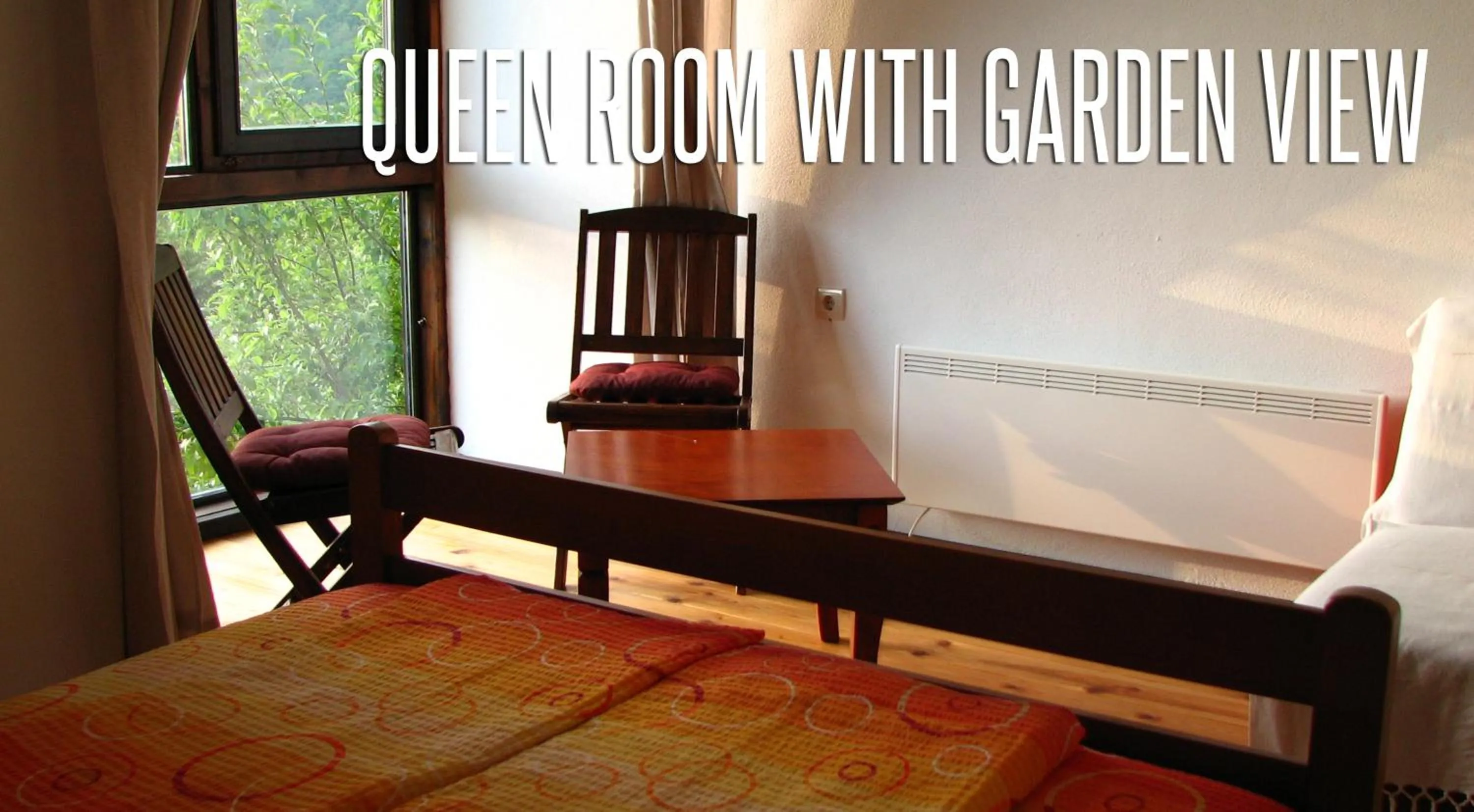 Text overlay, Bed in Guesthouse Zvono