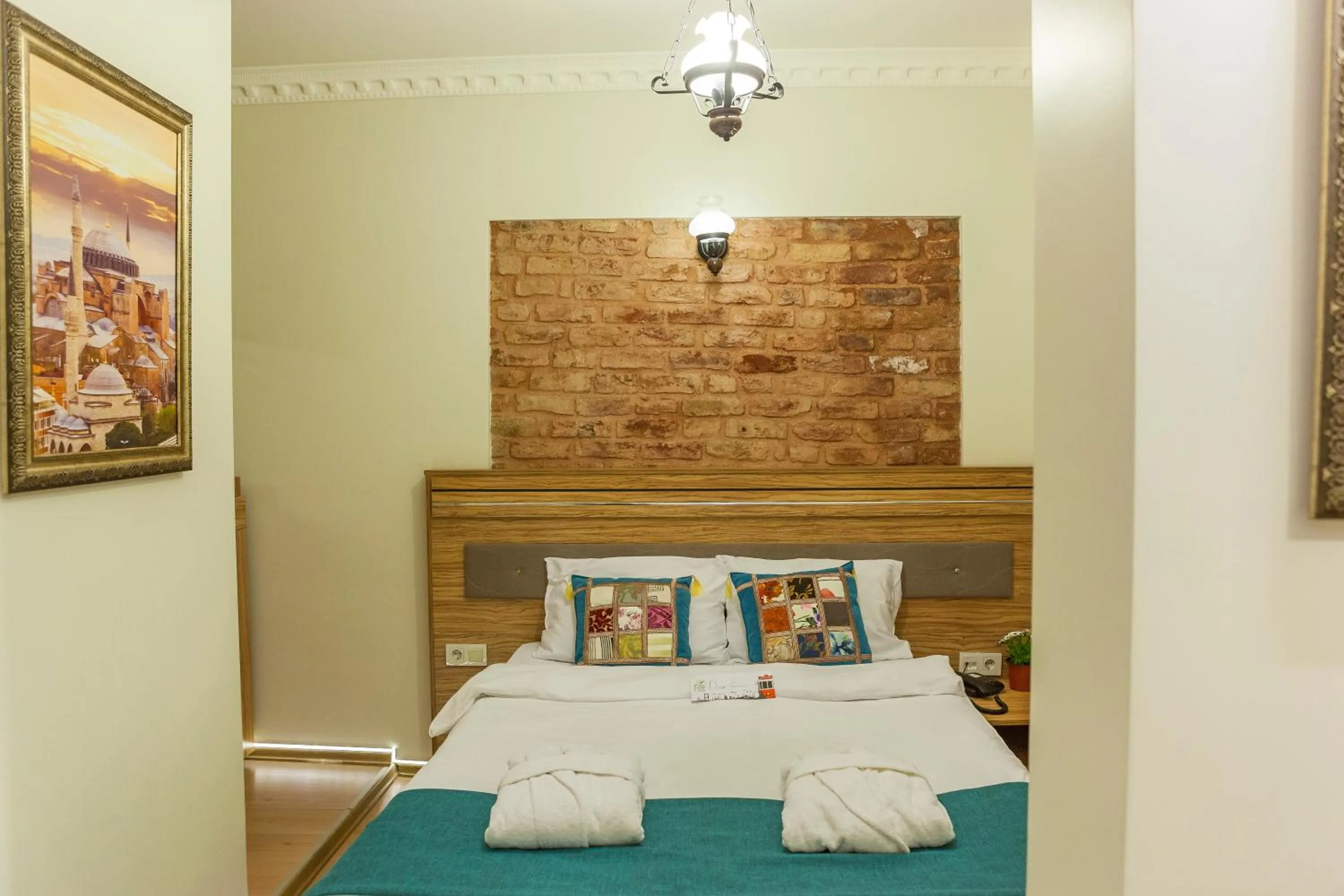 Bedroom in Fide Hotel