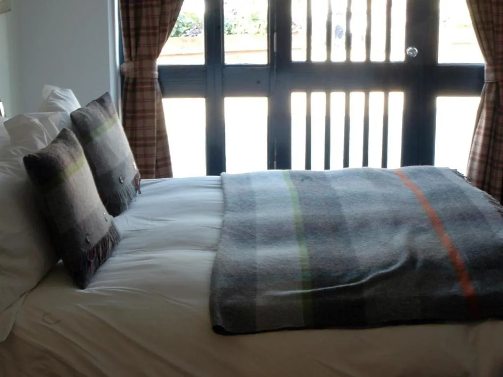 Bedroom, Bed in The White Horse Inn