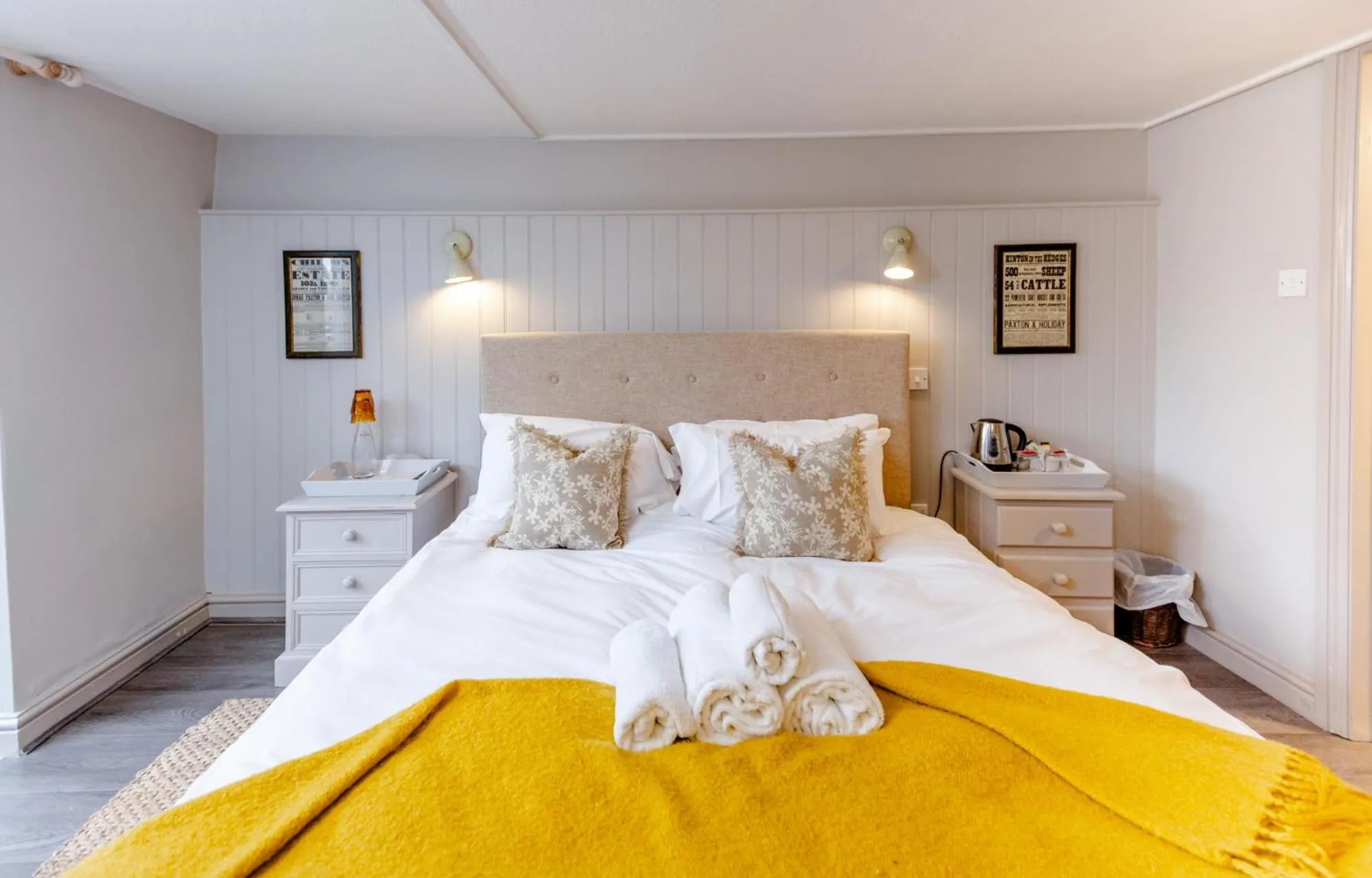 Bed in The White Horse Inn