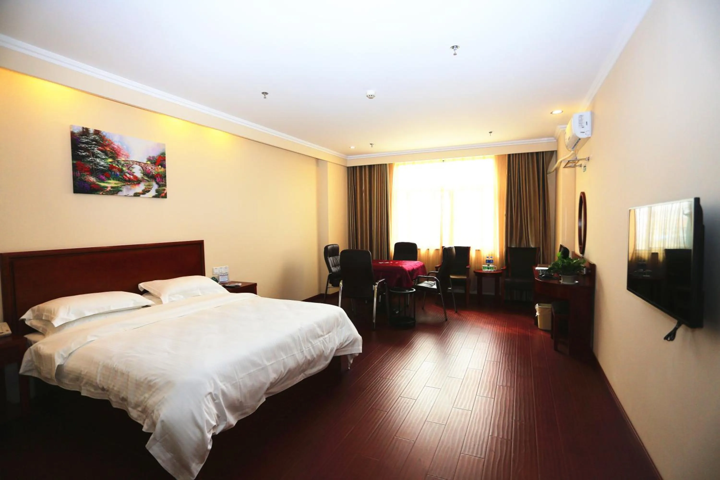 Decorative detail, Bed in Greentree Inn Mozitan Road Yiwu Small Commodities Wholesale City