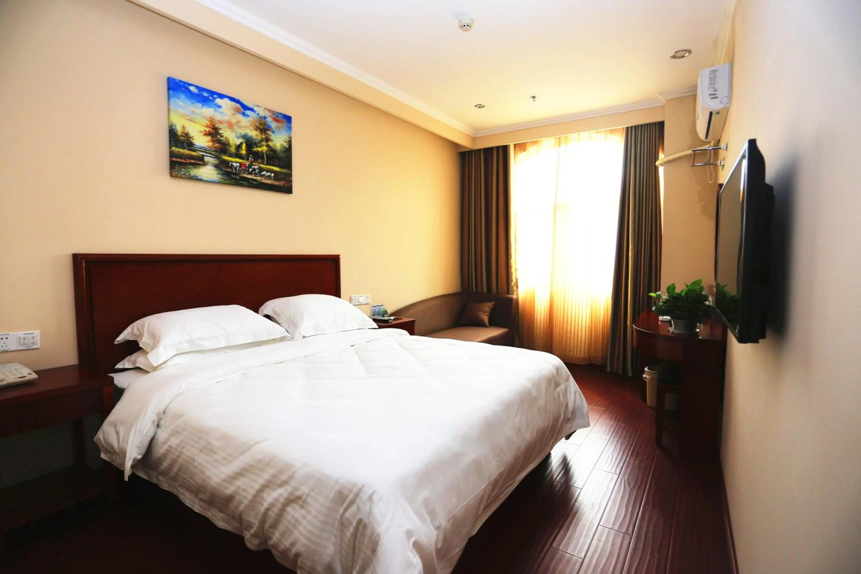 Decorative detail, Bed in Greentree Inn Mozitan Road Yiwu Small Commodities Wholesale City