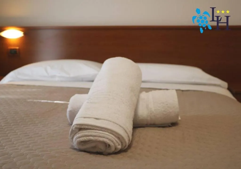 Photo of the whole room, Bed in Hotel Lora RDA Luxury