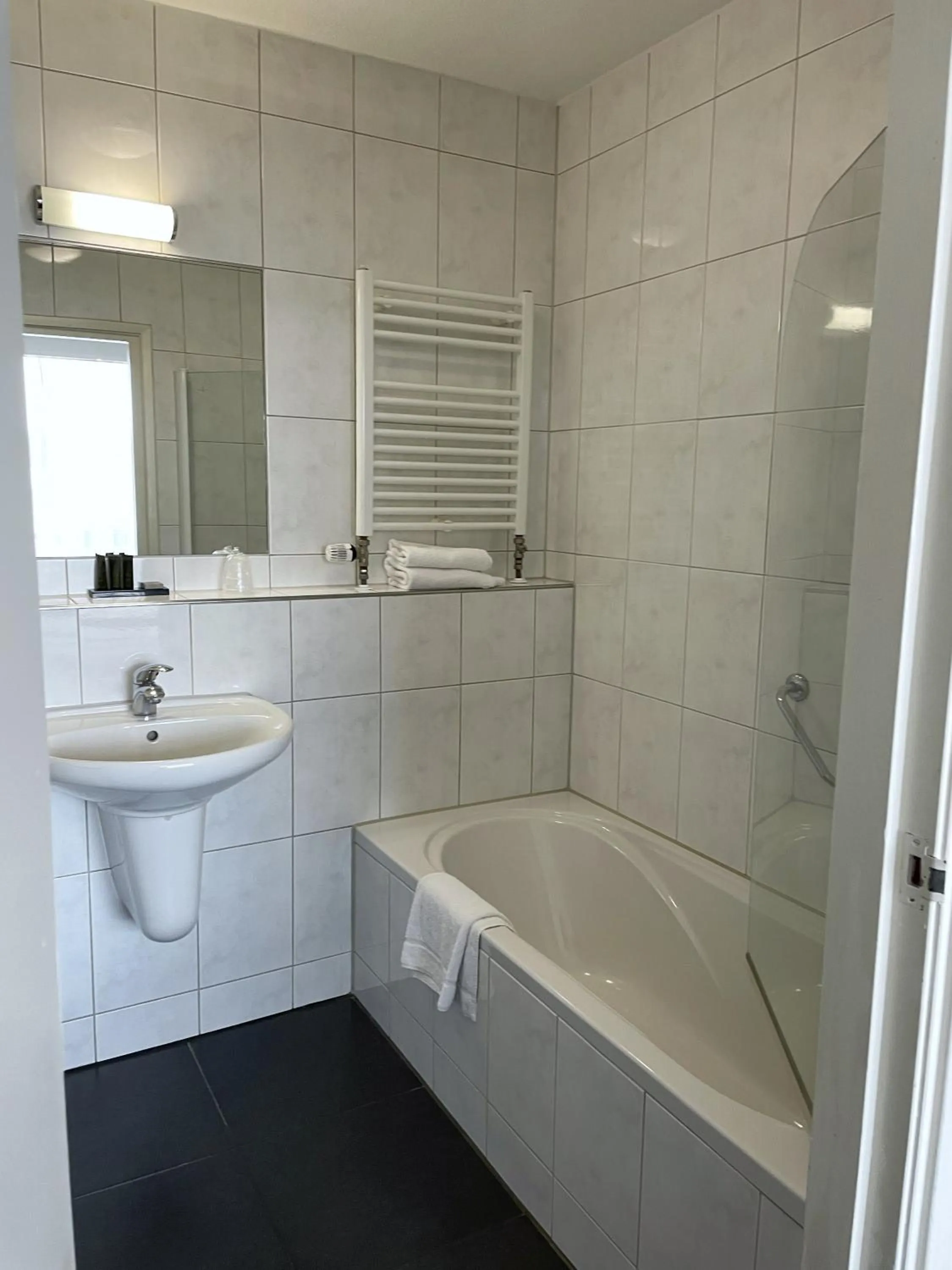 Bathroom in Van der Valk Hotel De Molenhoek-Nijmegen