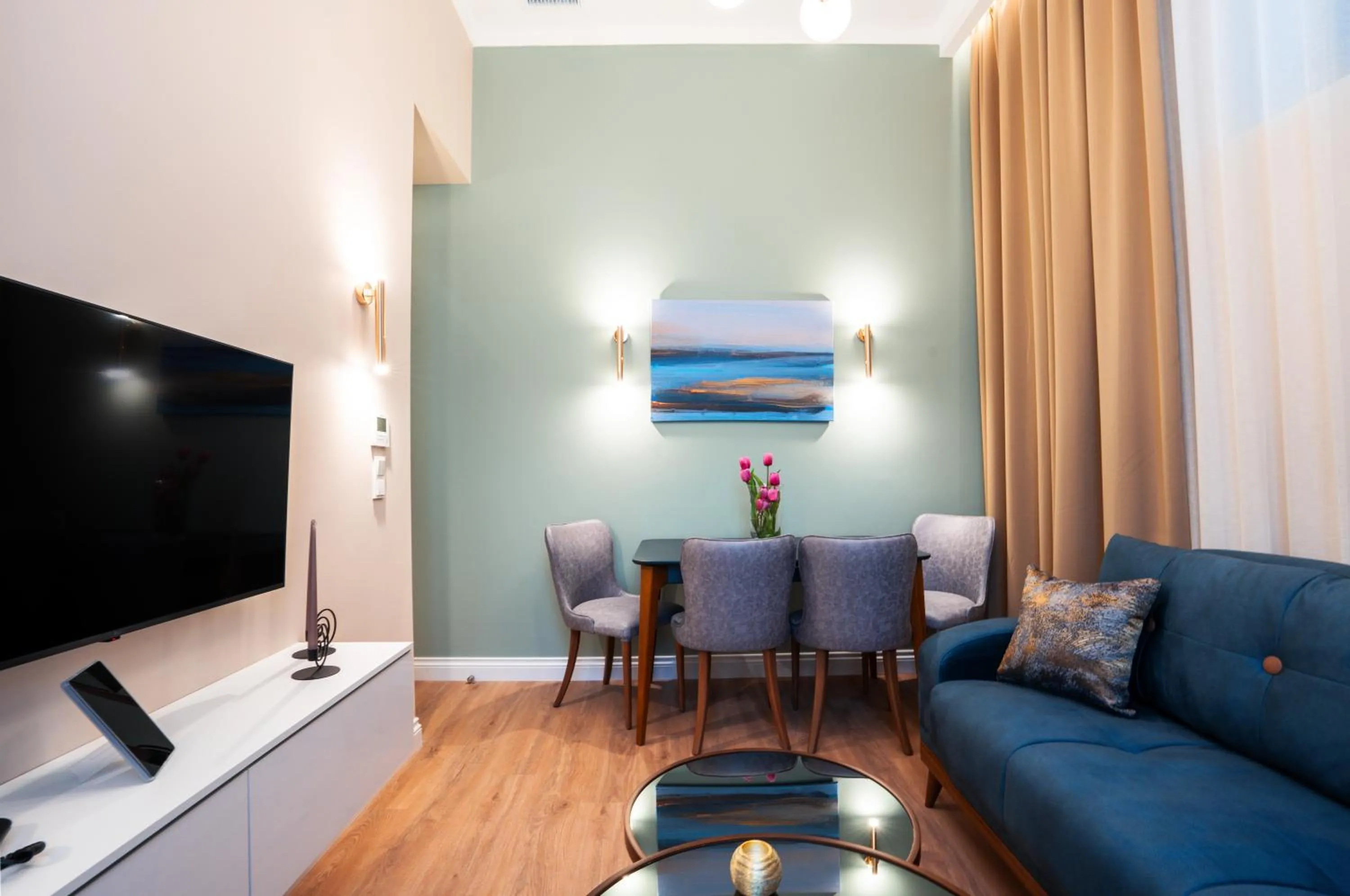 TV and multimedia in Oikia Classic House in Old Town Kavala