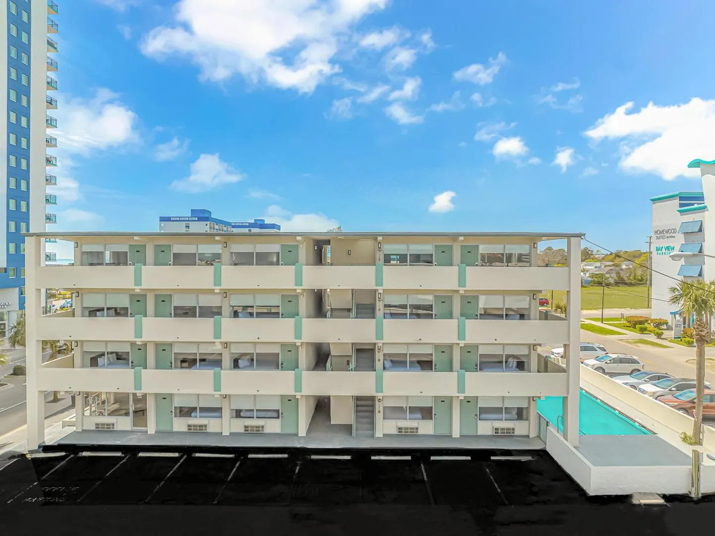 Property building in Fifth and Ocean