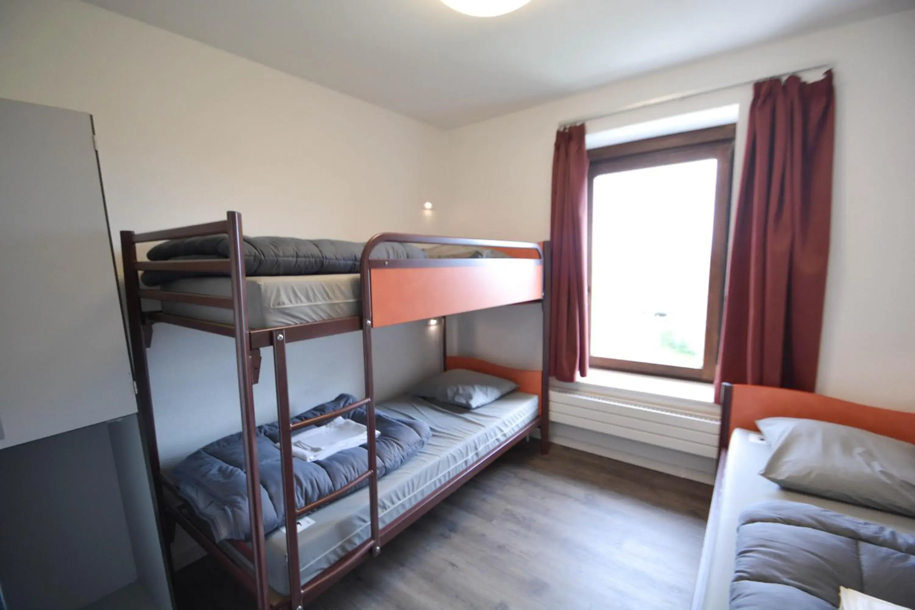 Triple Room in Auberge de Jeunesse de La Roche - Champlon Triple Room in Auberge de Jeunesse de La Roche - Champlon