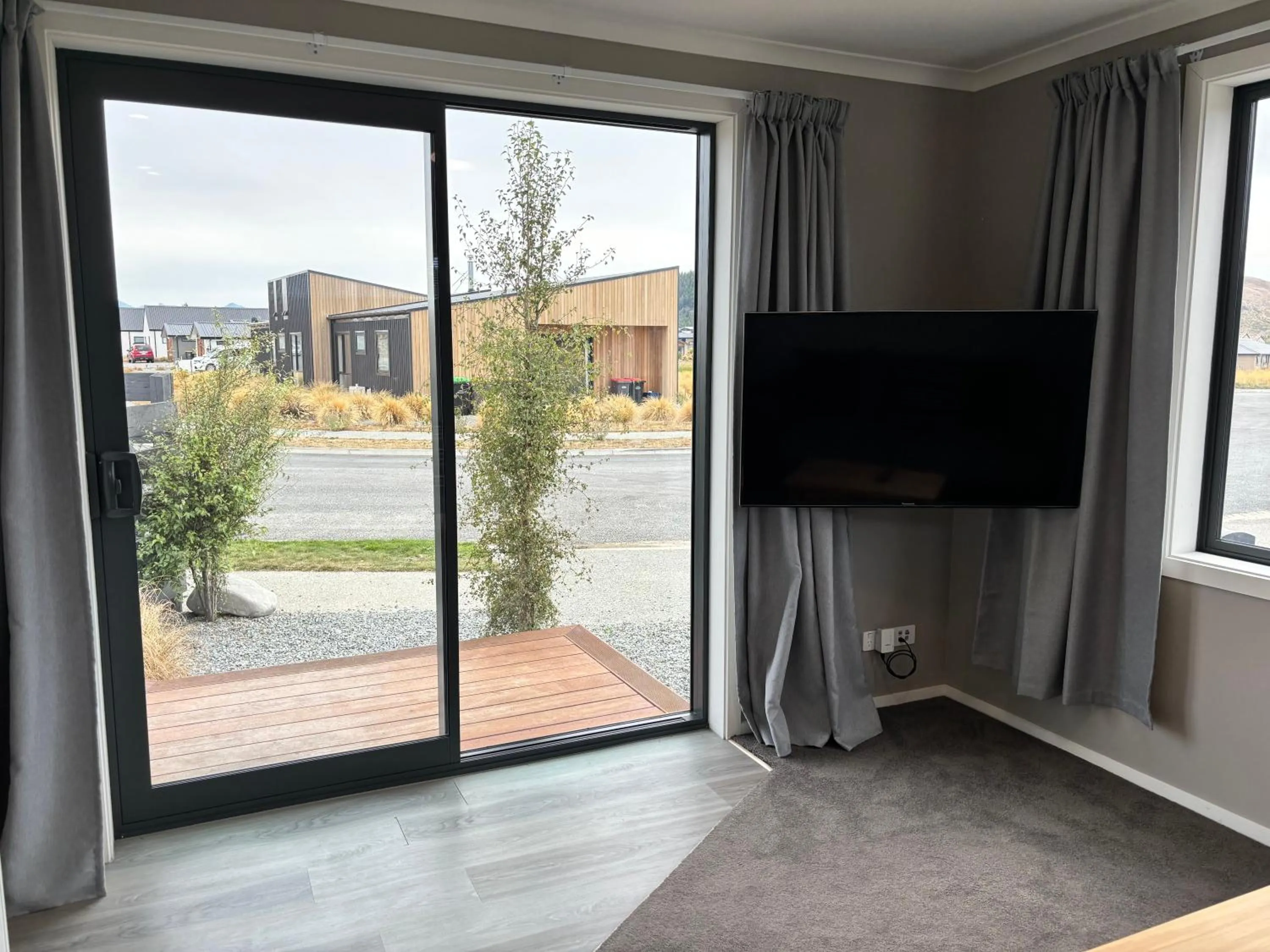 Communal lounge/ TV room in Hank's Hut