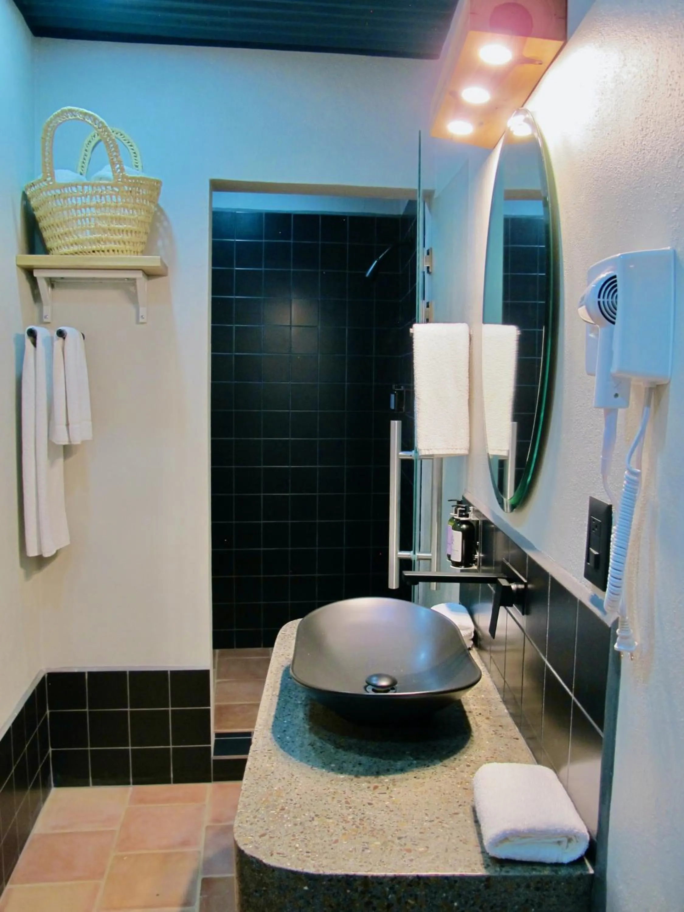 Bathroom in Hotel La Tarjea