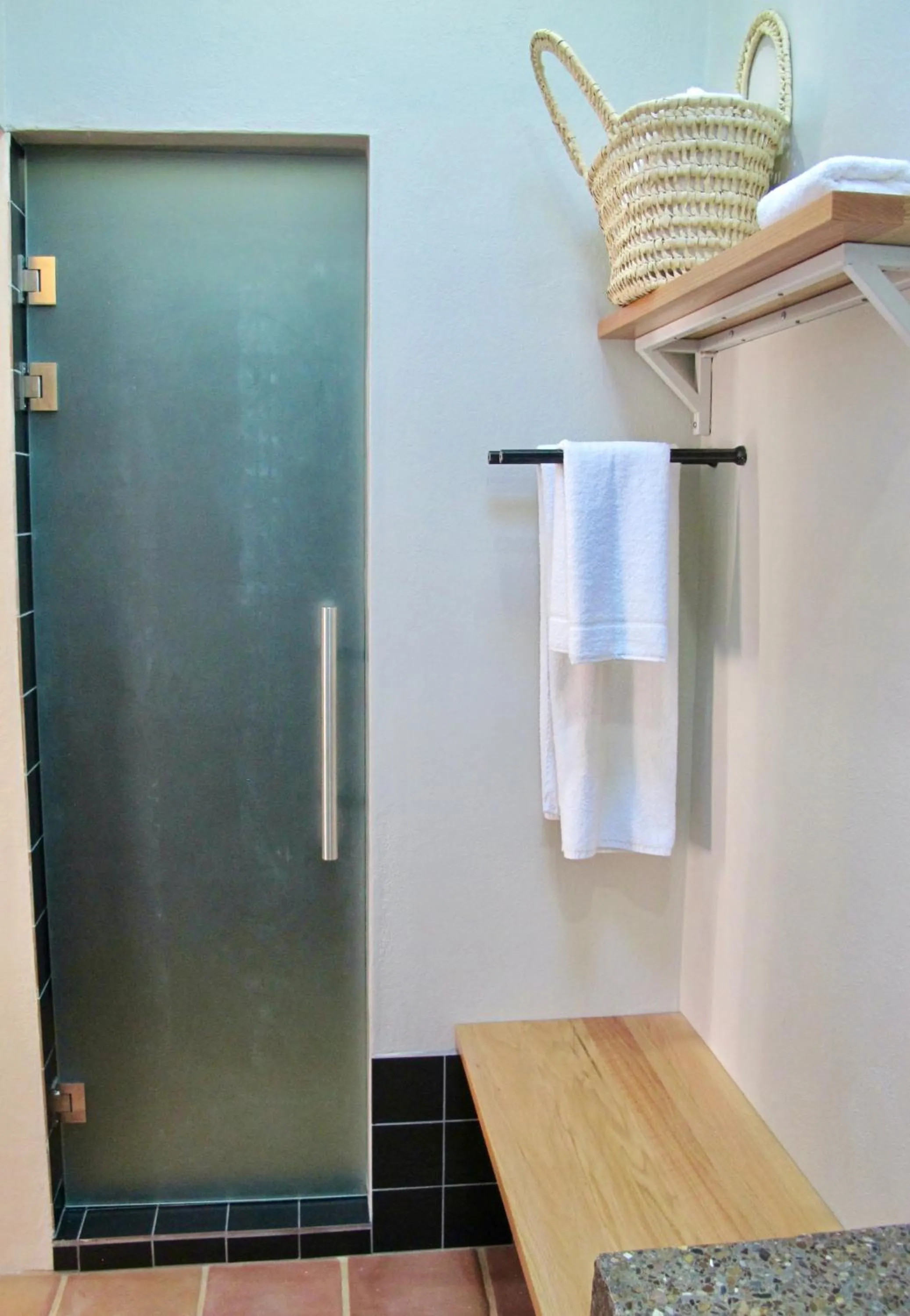 Bathroom in Hotel La Tarjea