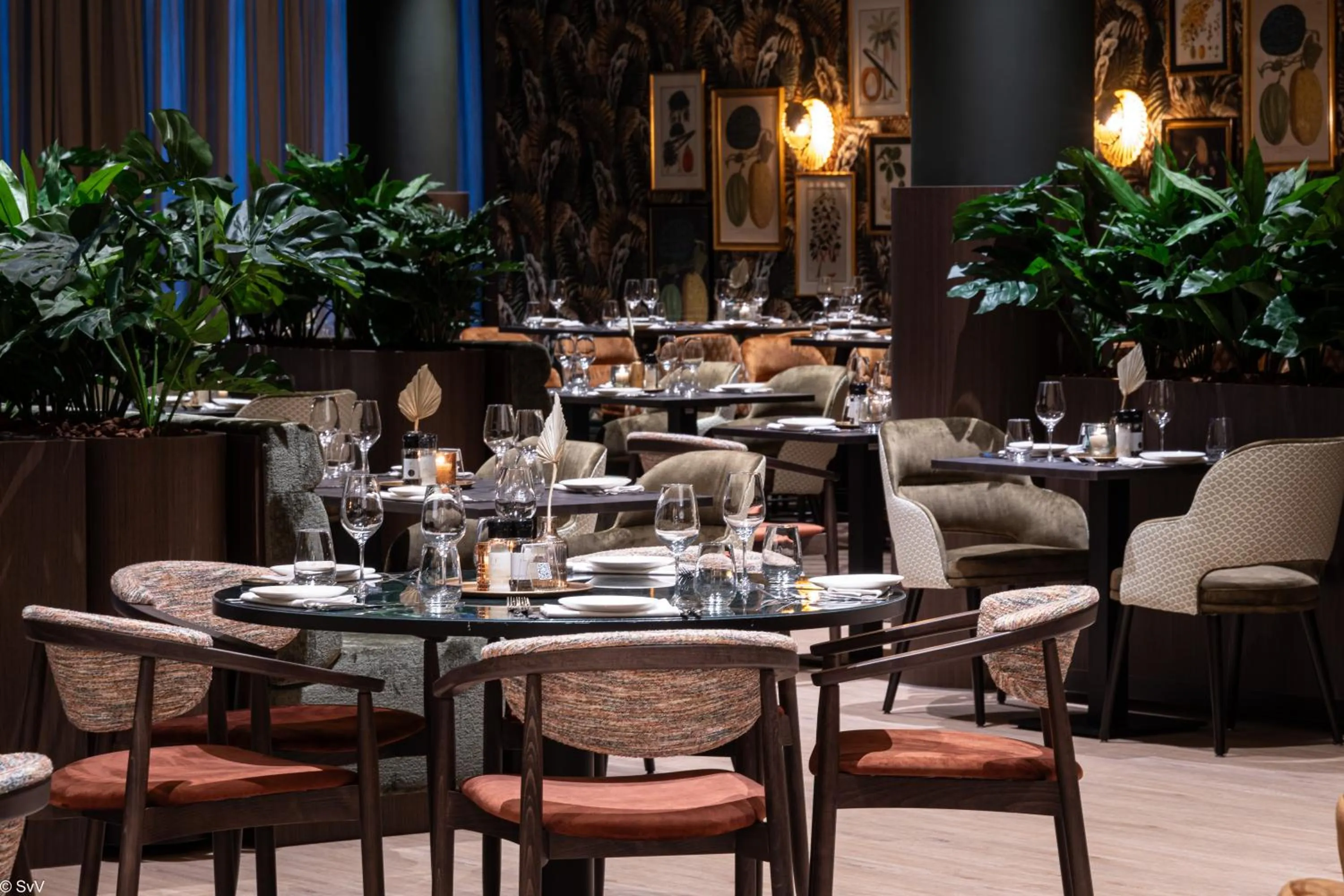 Restaurant/places to eat in Van der Valk Theaterhotel Almelo