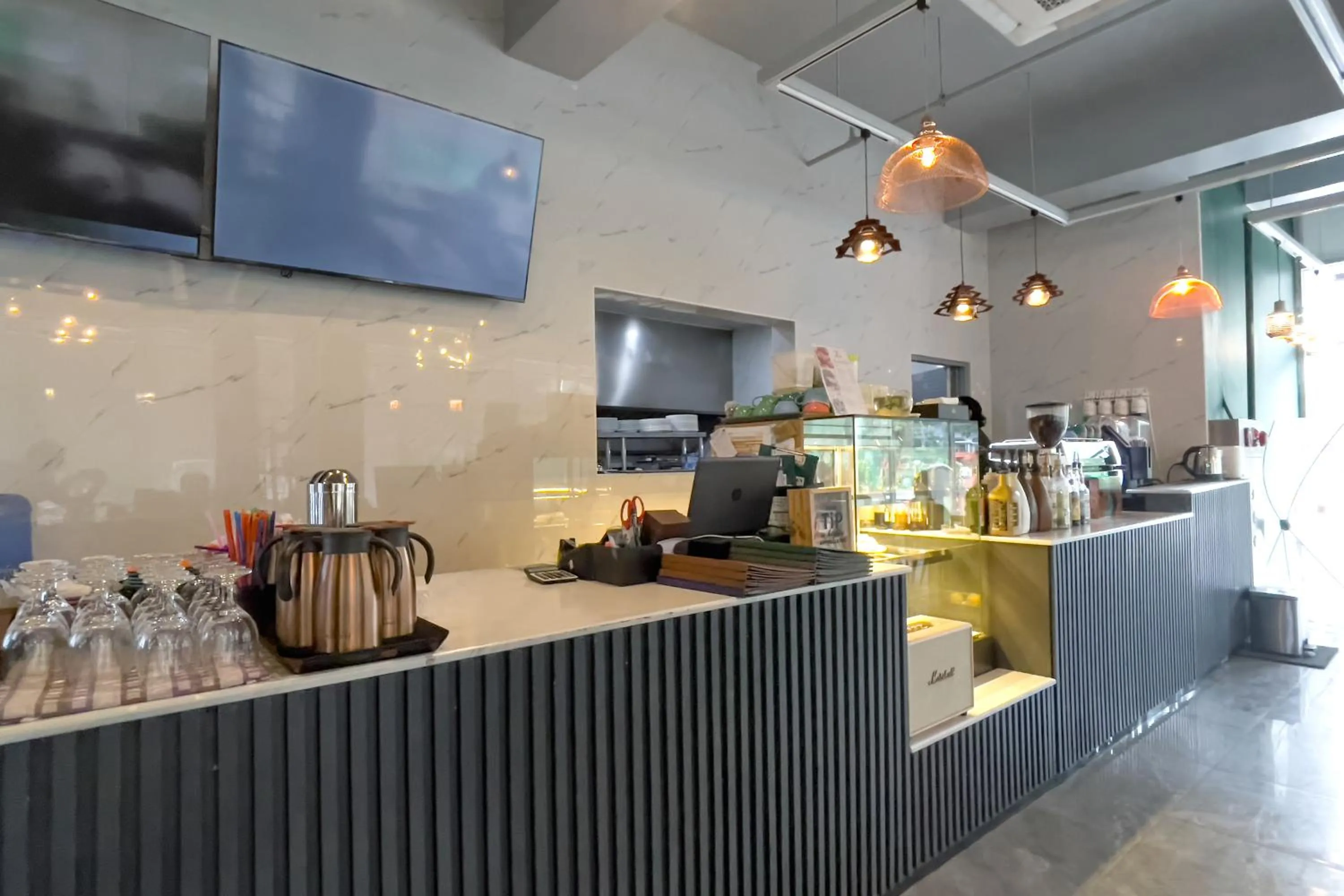 The Clover Hotel Angeles City