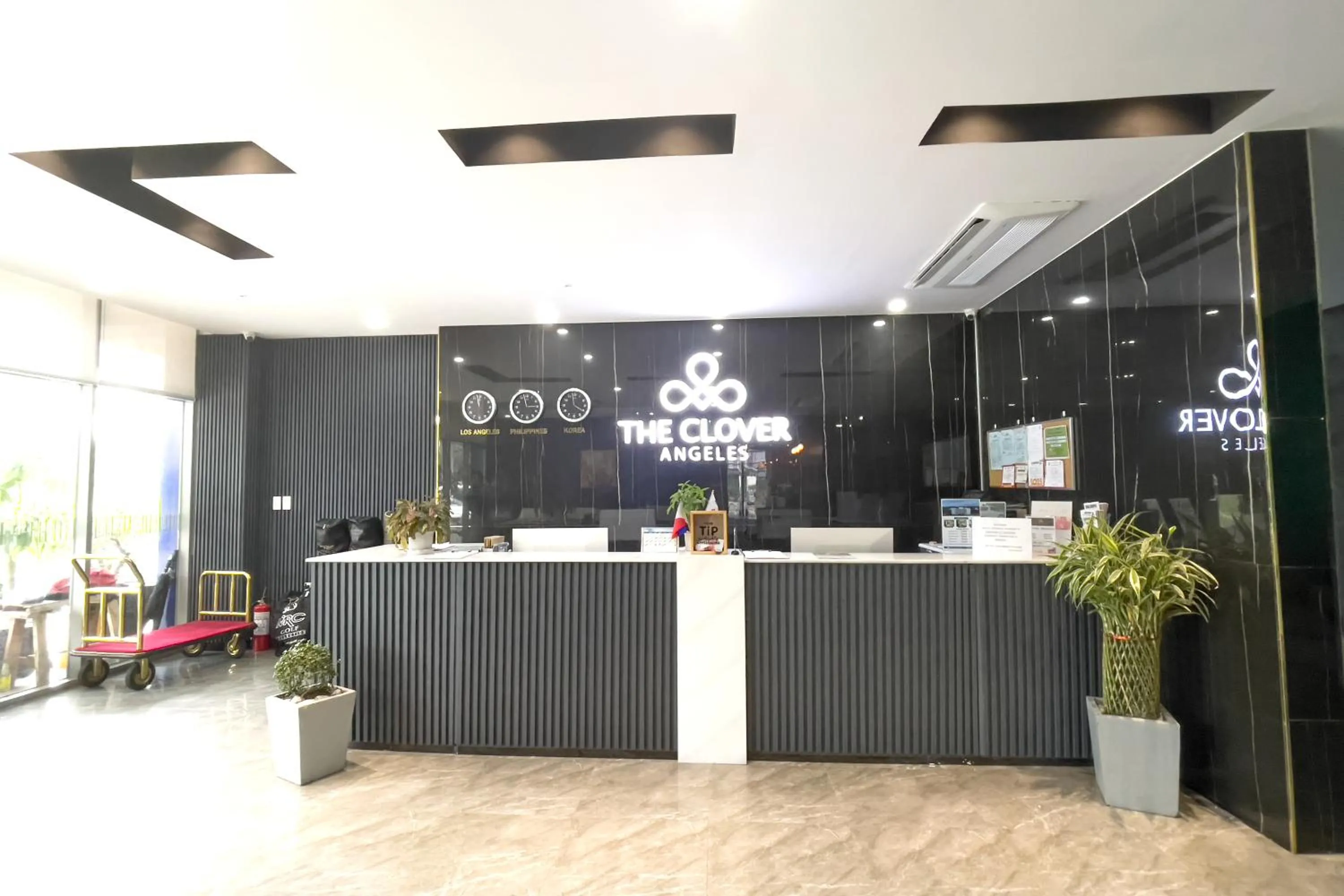 The Clover Hotel Angeles City