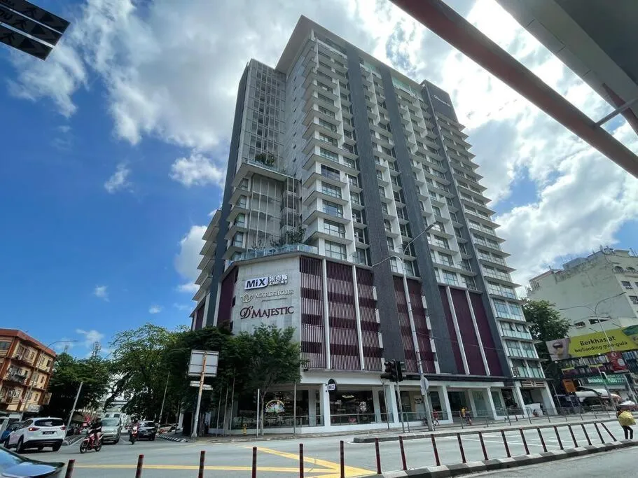 Property building in D’ Majestic Place by Bimbee