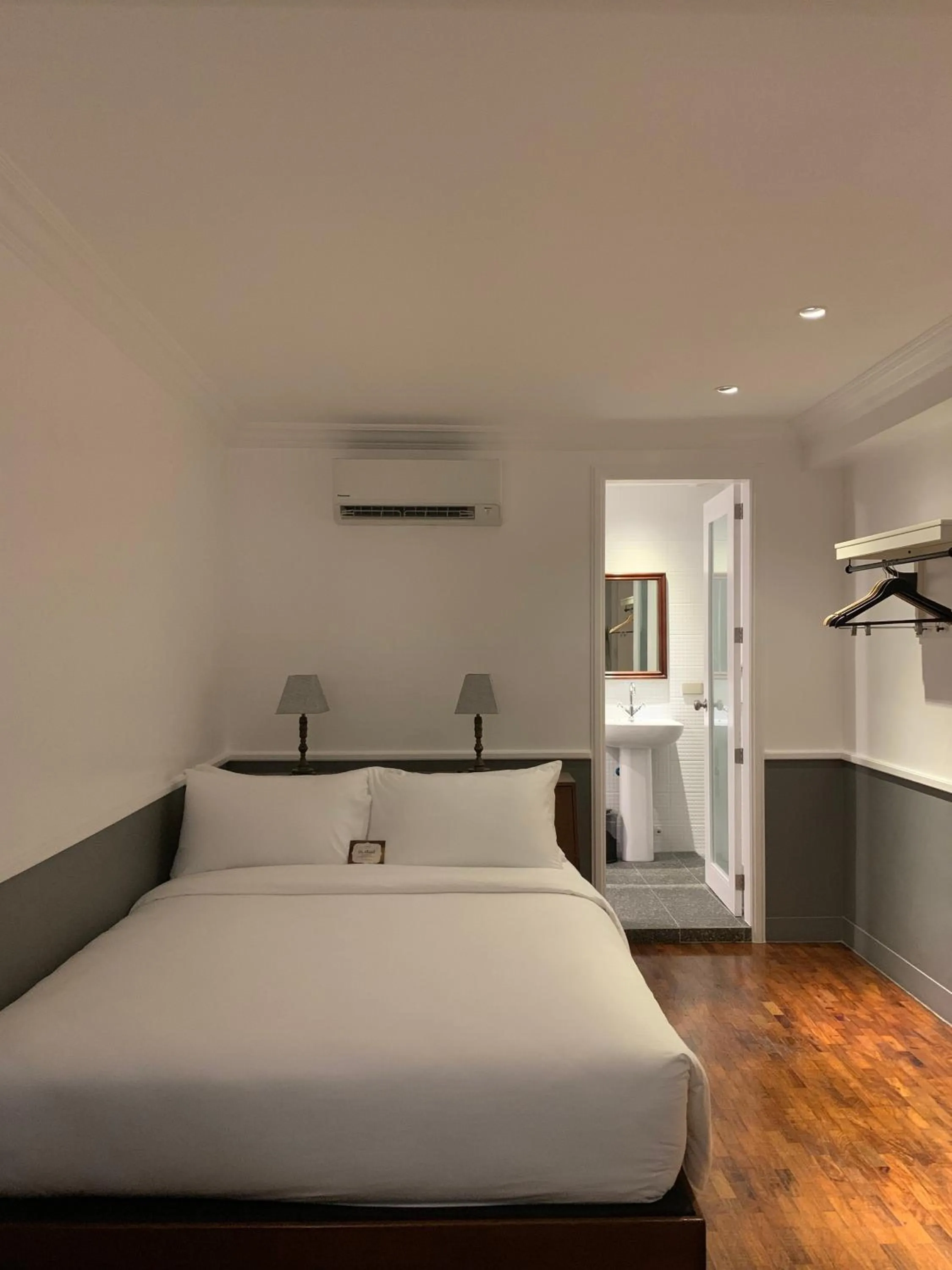 The Henry Suites MiraNila Quezon City