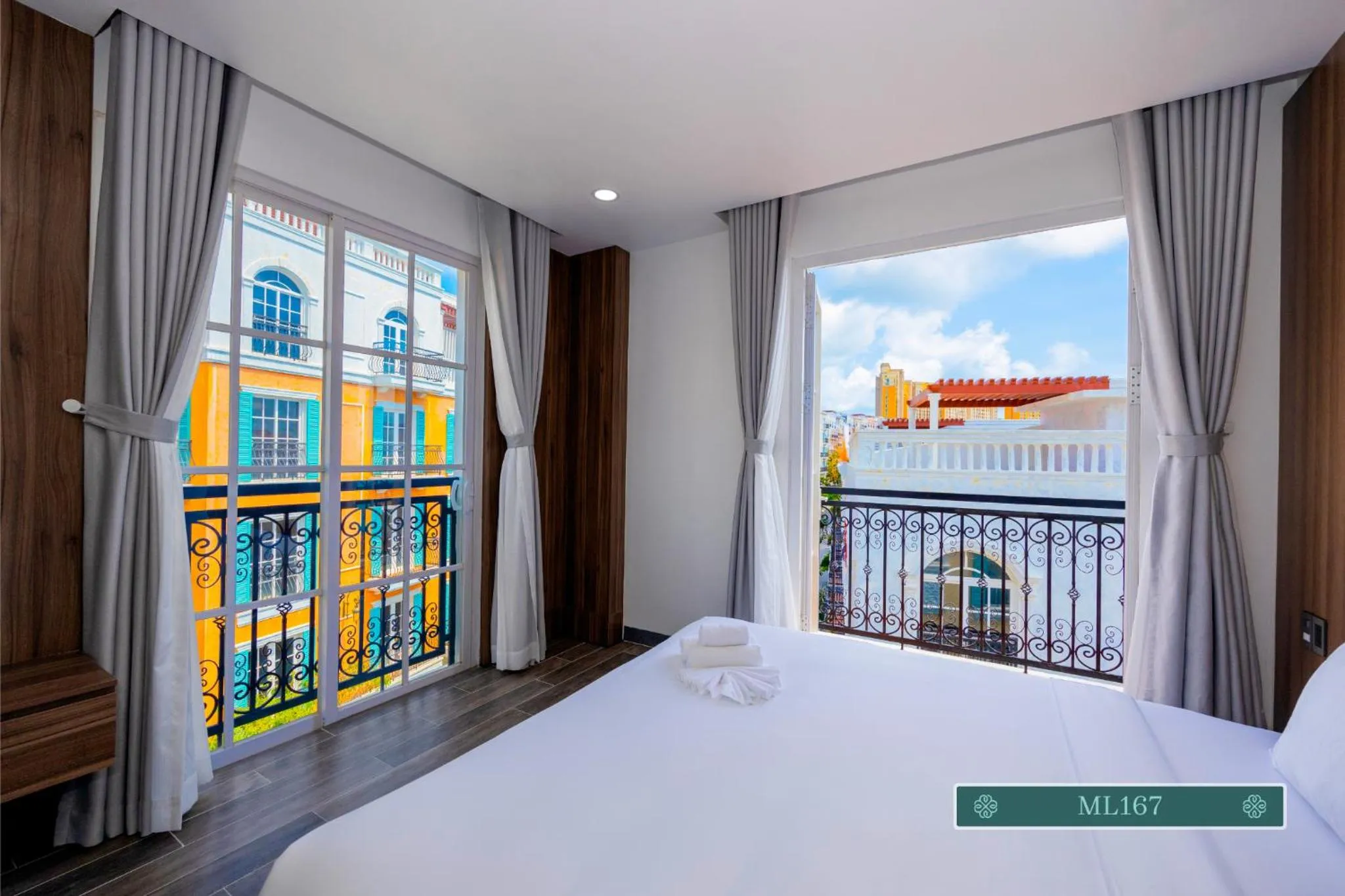 Bed in Merci Hotels - Sunset Town Phu Quoc