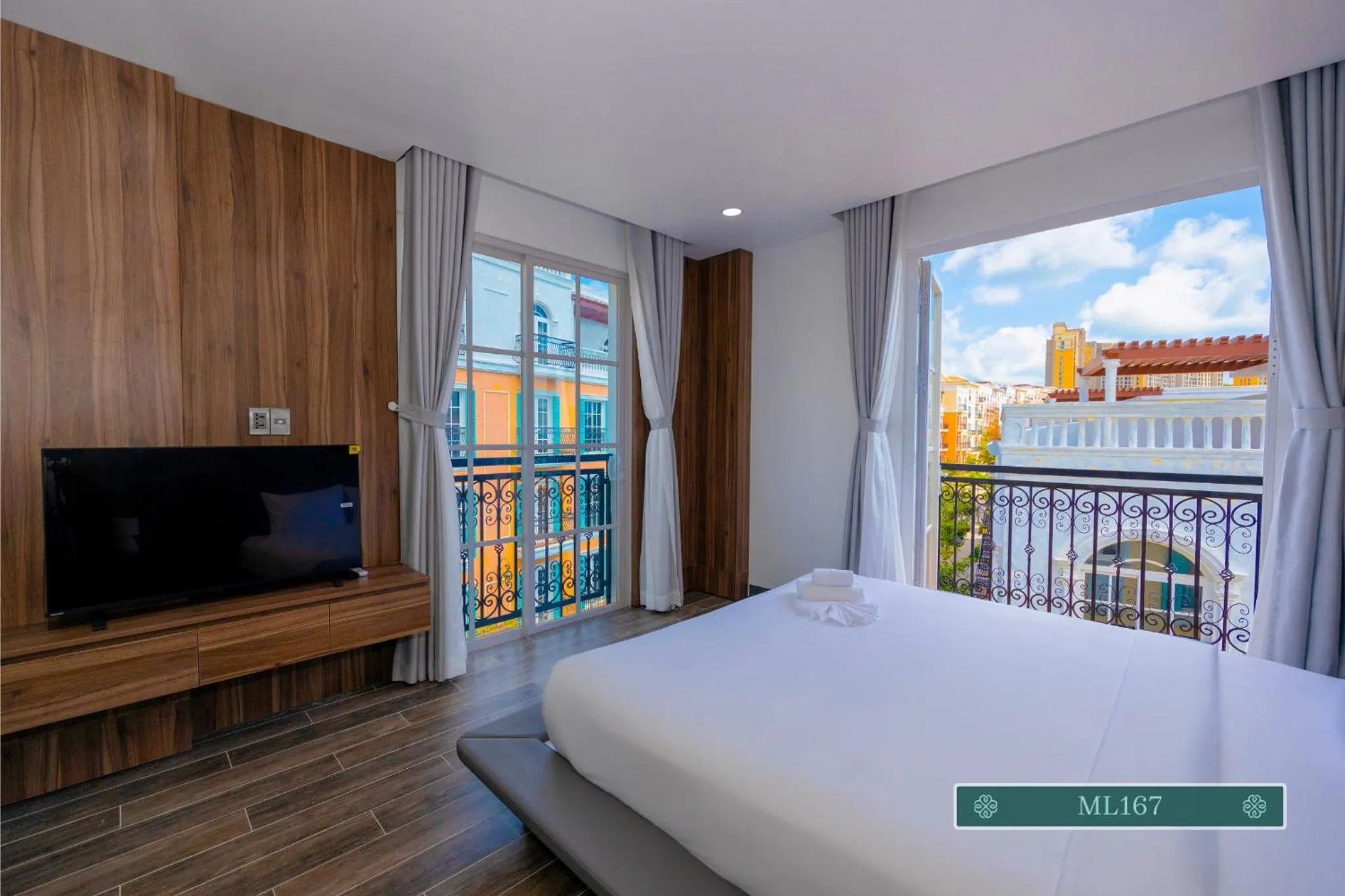 Bed in Merci Hotels - Sunset Town Phu Quoc
