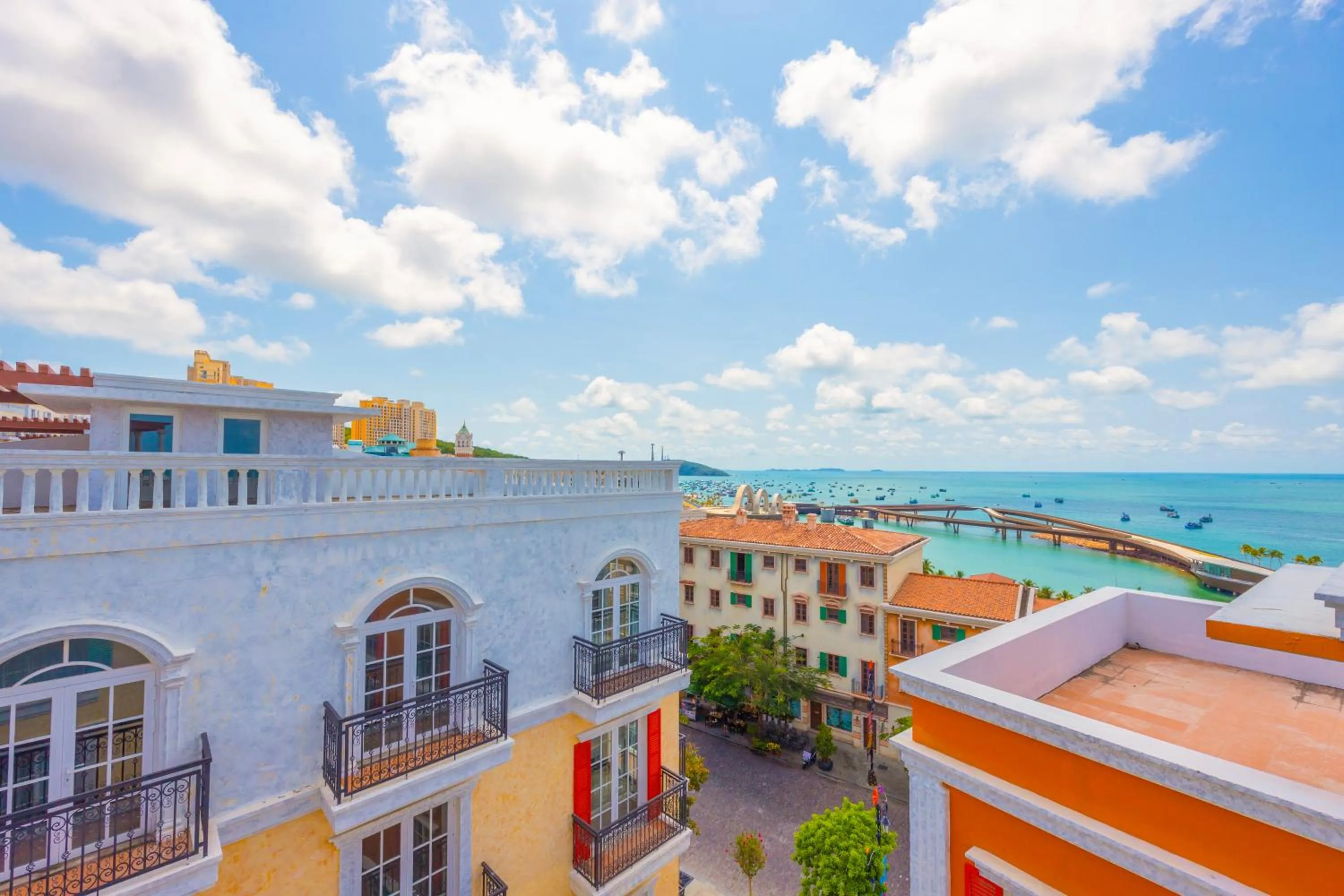 Merci Hotels - Sunset Town Phu Quoc