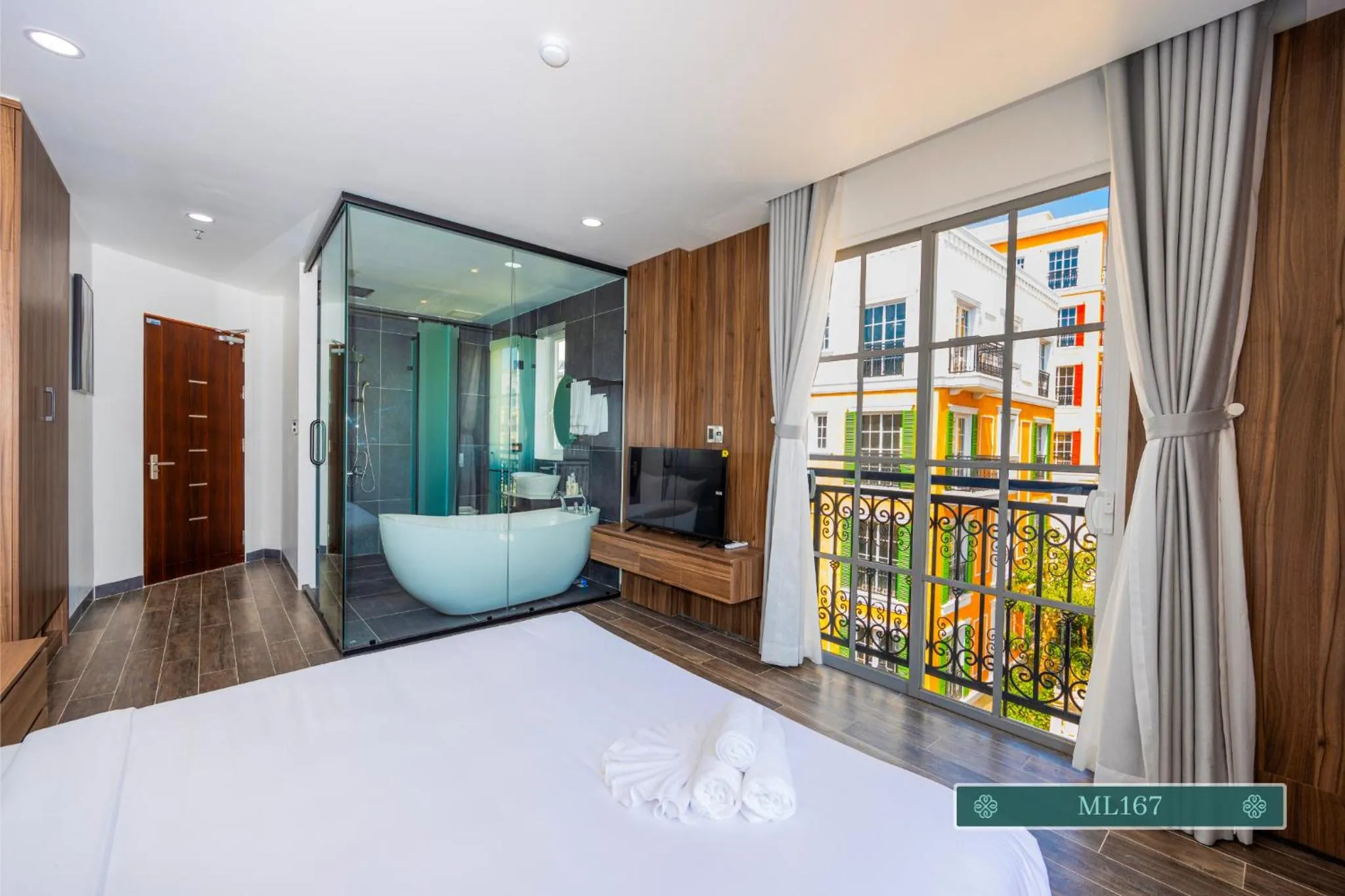 Bed in Merci Hotels - Sunset Town Phu Quoc