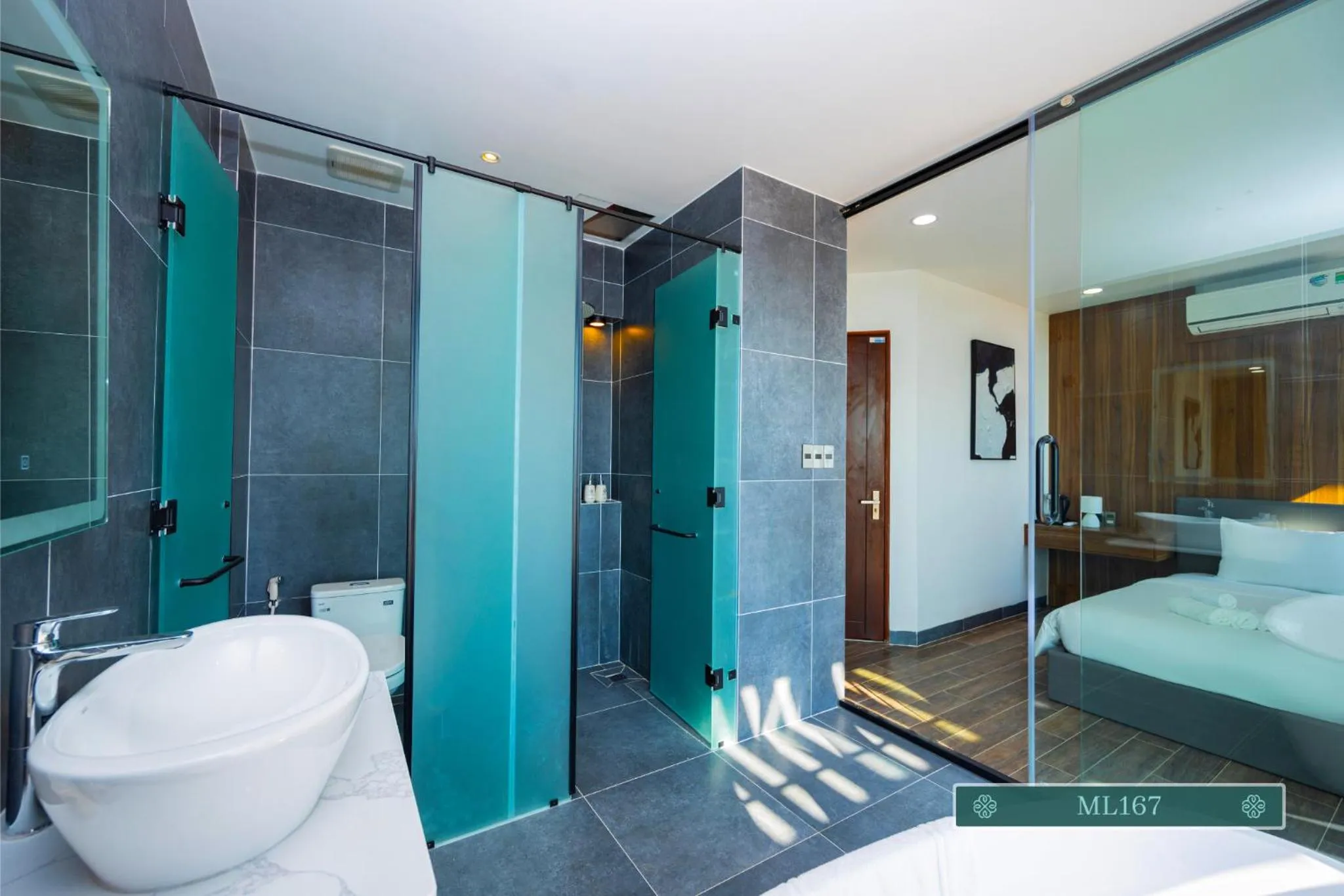 Bed in Merci Hotels - Sunset Town Phu Quoc