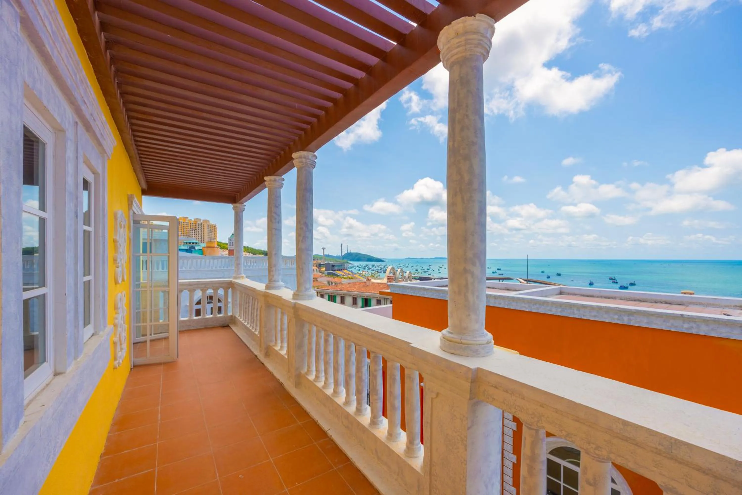 Merci Hotels - Sunset Town Phu Quoc